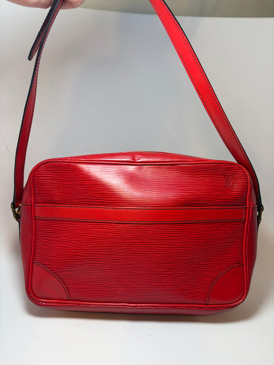 Louis Vuitton Trocadero 27 Red Epi Leather Crossbody