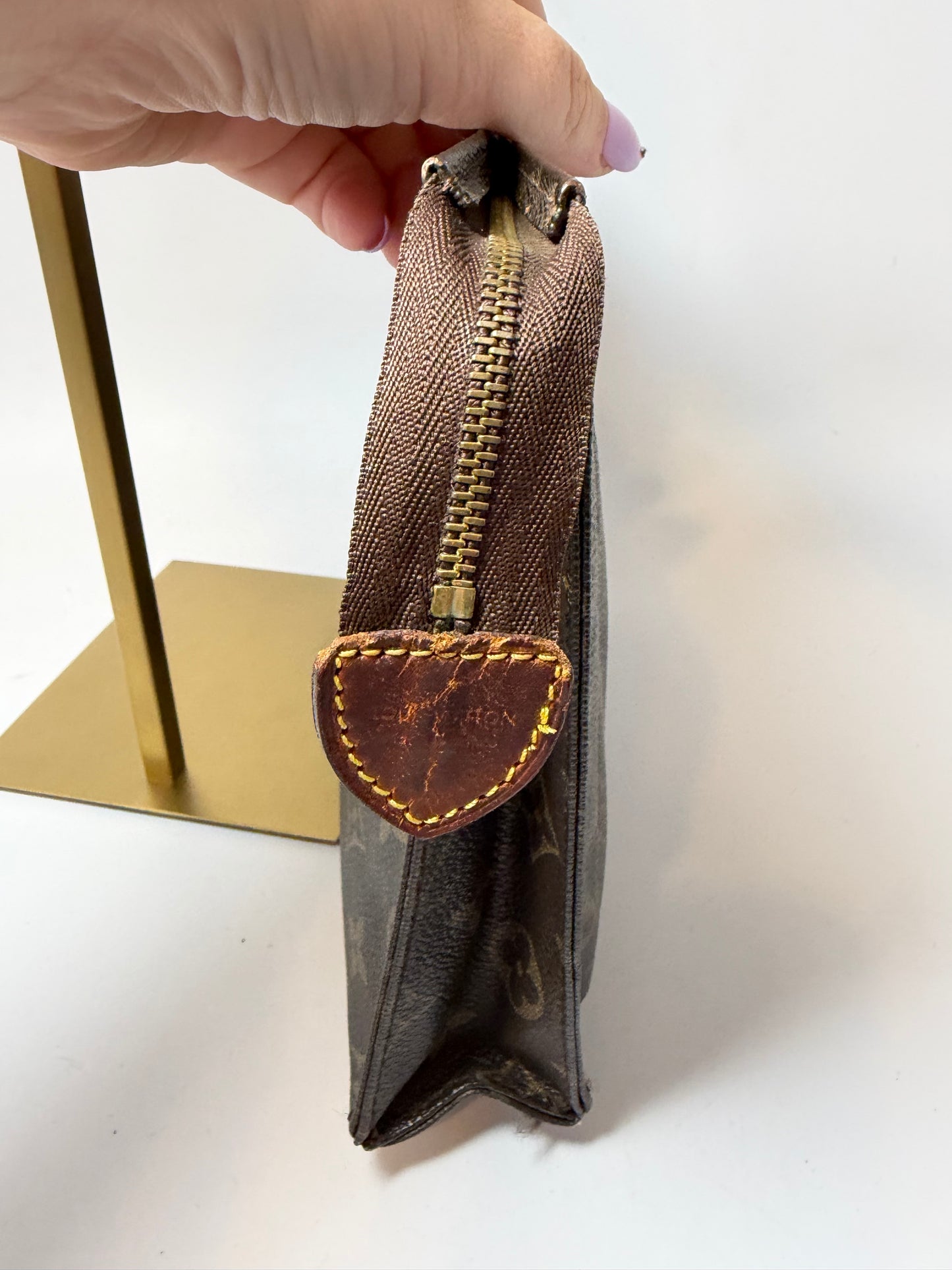 Louis Vuitton Toiletry Pouch 26 Monogram