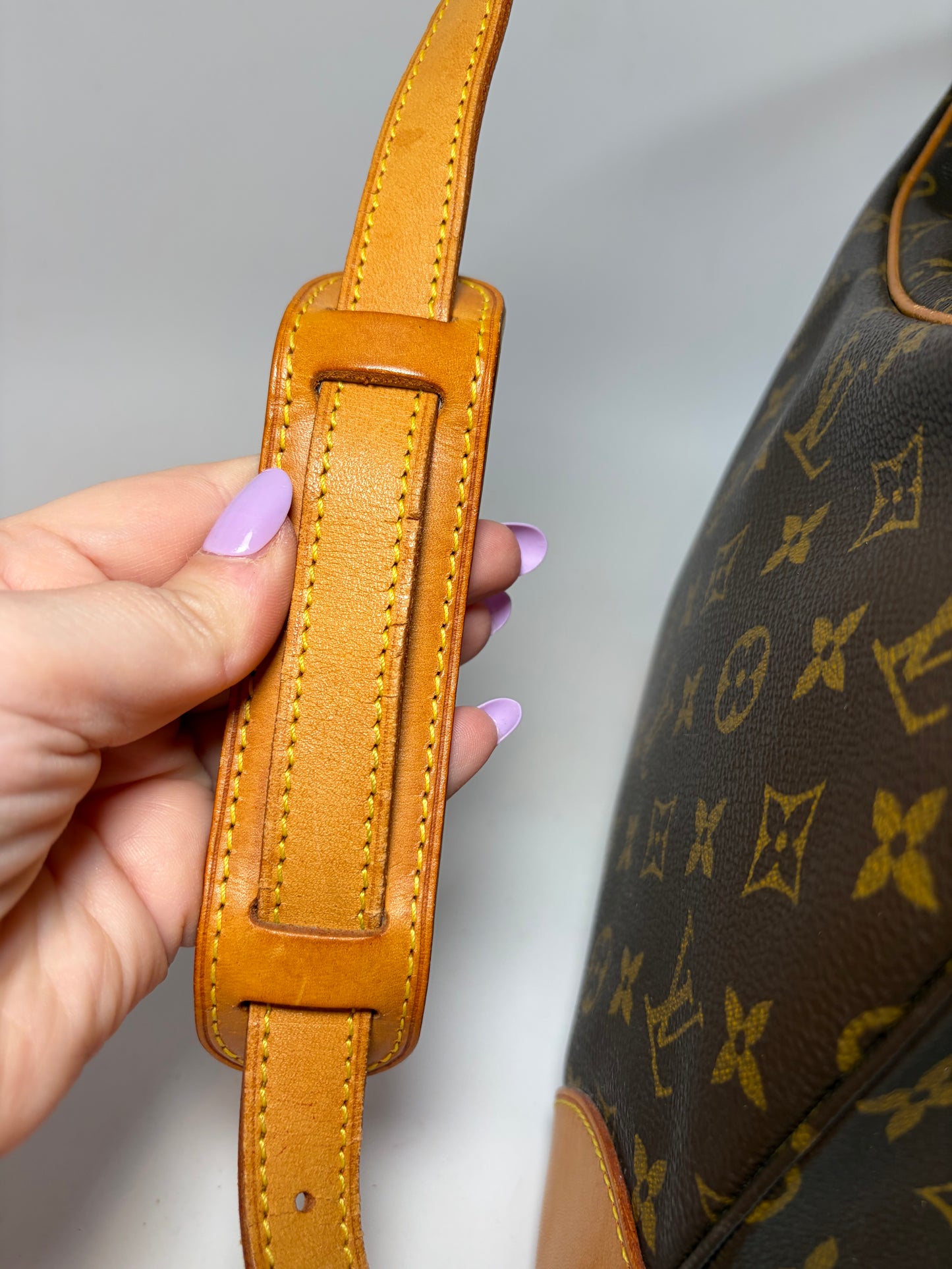 Louis Vuitton Boulogne 30 Monogram Shoulder Bag
