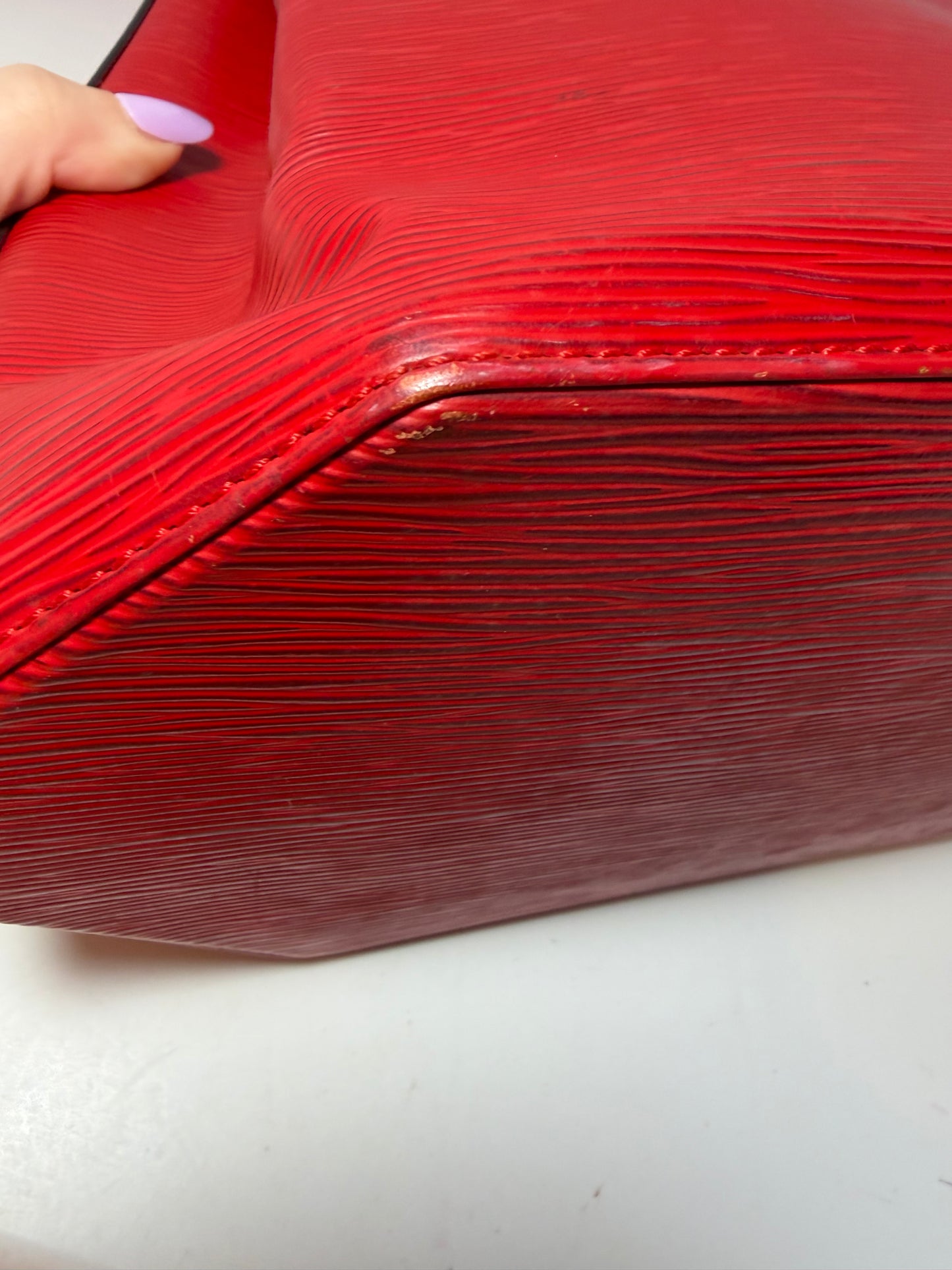Louis Vuitton Sac D’Epaule GM Castillan Red Epi Leather Shoulder Bag