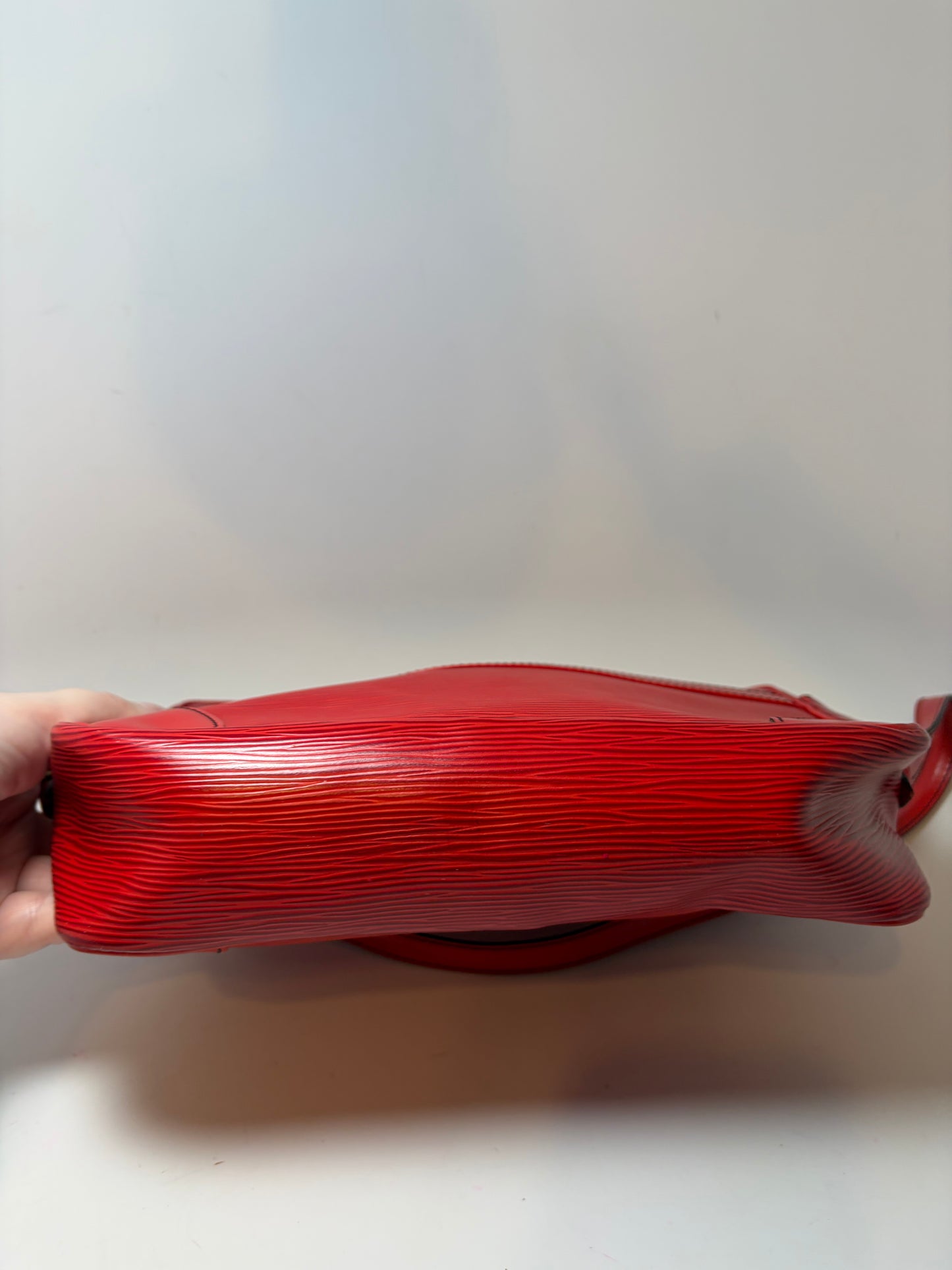 Louis Vuitton Trocadero 27 Red Epi Leather Crossbody