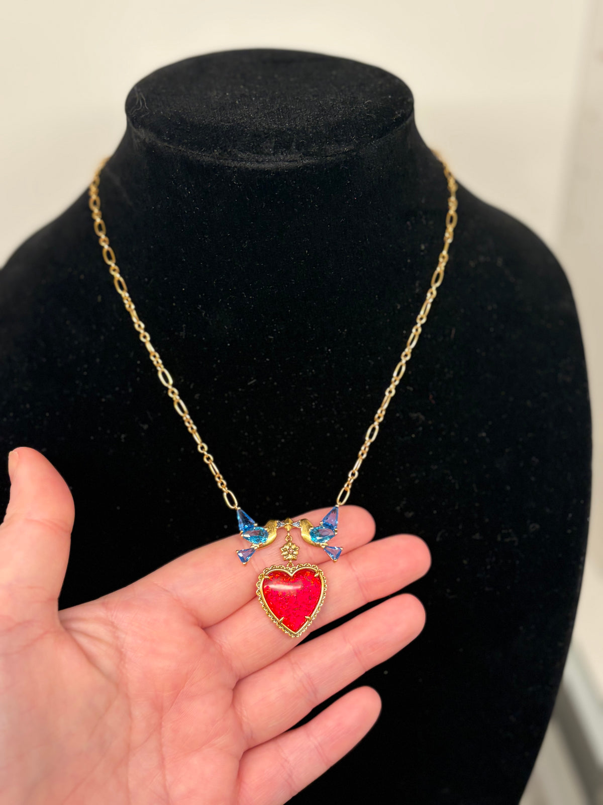 Kendra Scott x Disney Snow White Blue Birds heart Necklace