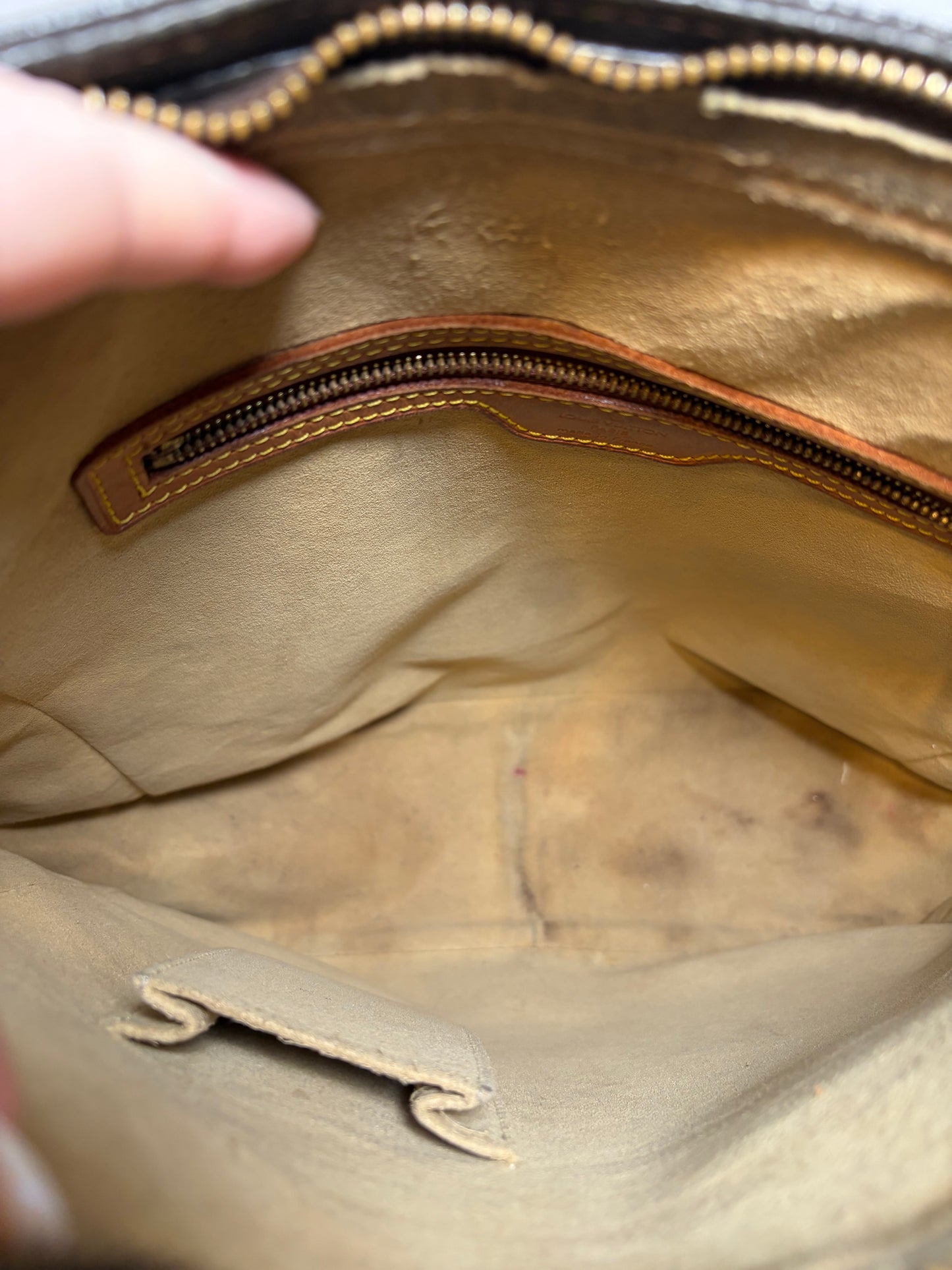 Louis Vuitton Looping GM Monogram Shoulder Bag