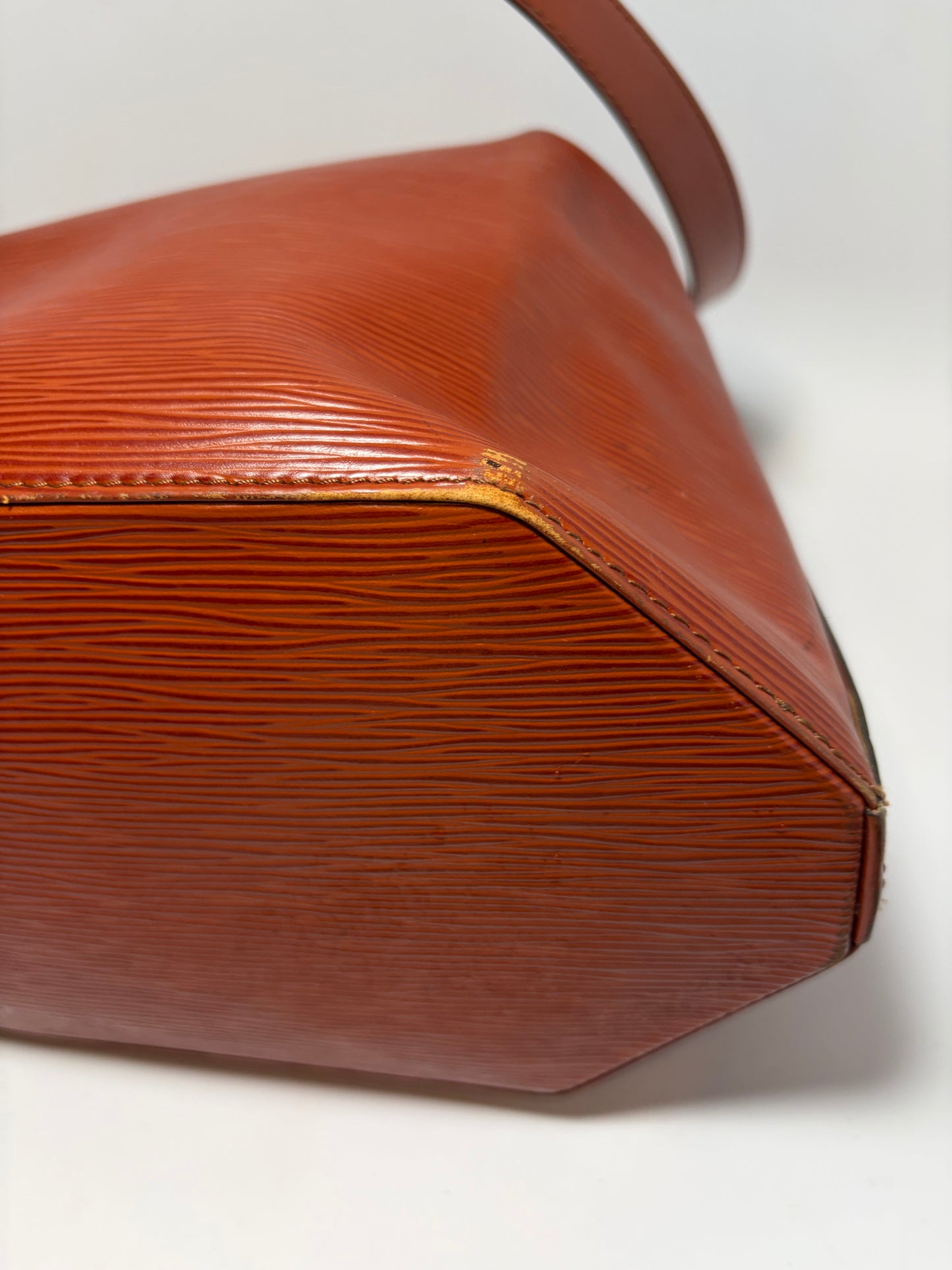 Louis Vuitton Epi Leather Sac Saint Paul GM Shoulder Bag Rouille
