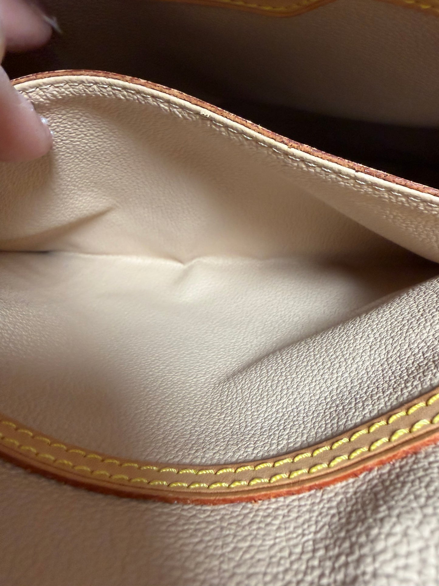Louis Vuitton Bucket GM Tote Monogram
