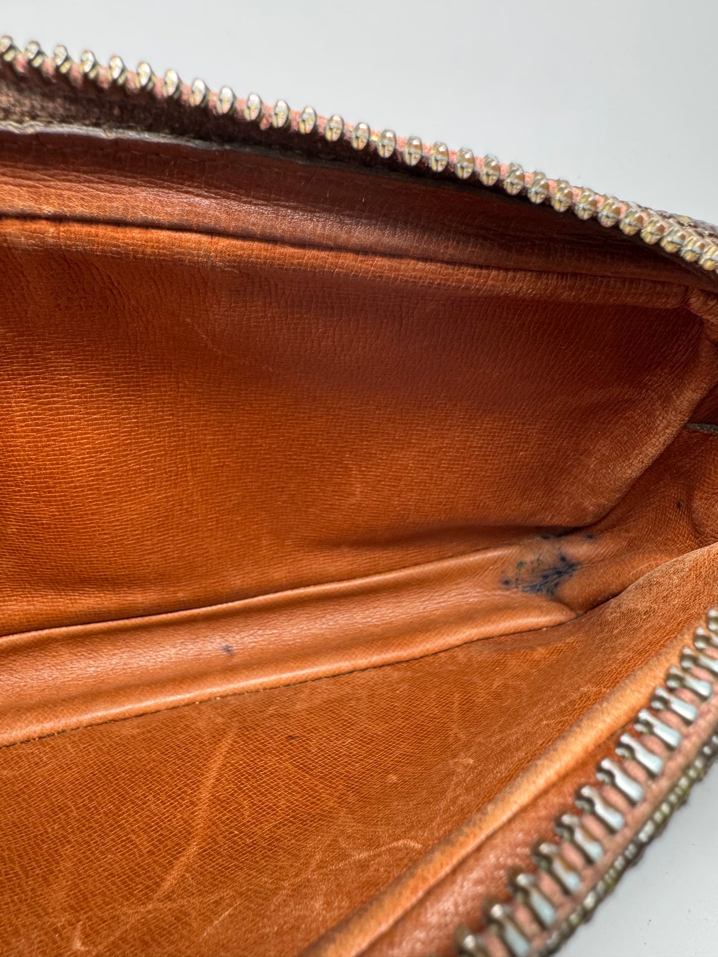 Louis Vuitton Pochette Marly Draggone 22 Clutch