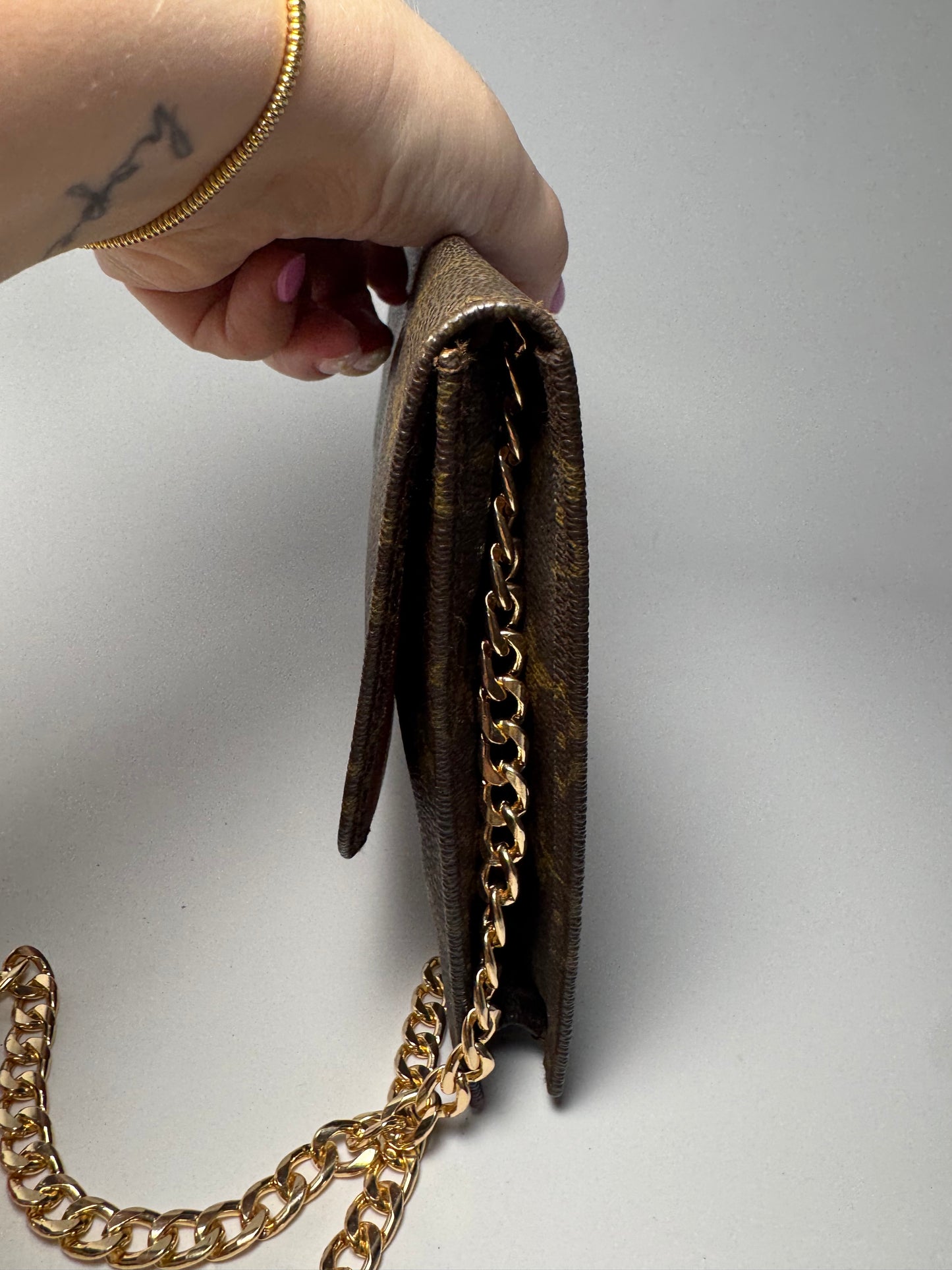 Louis Vuitton Pochette Rabat Monogram (Rare!)