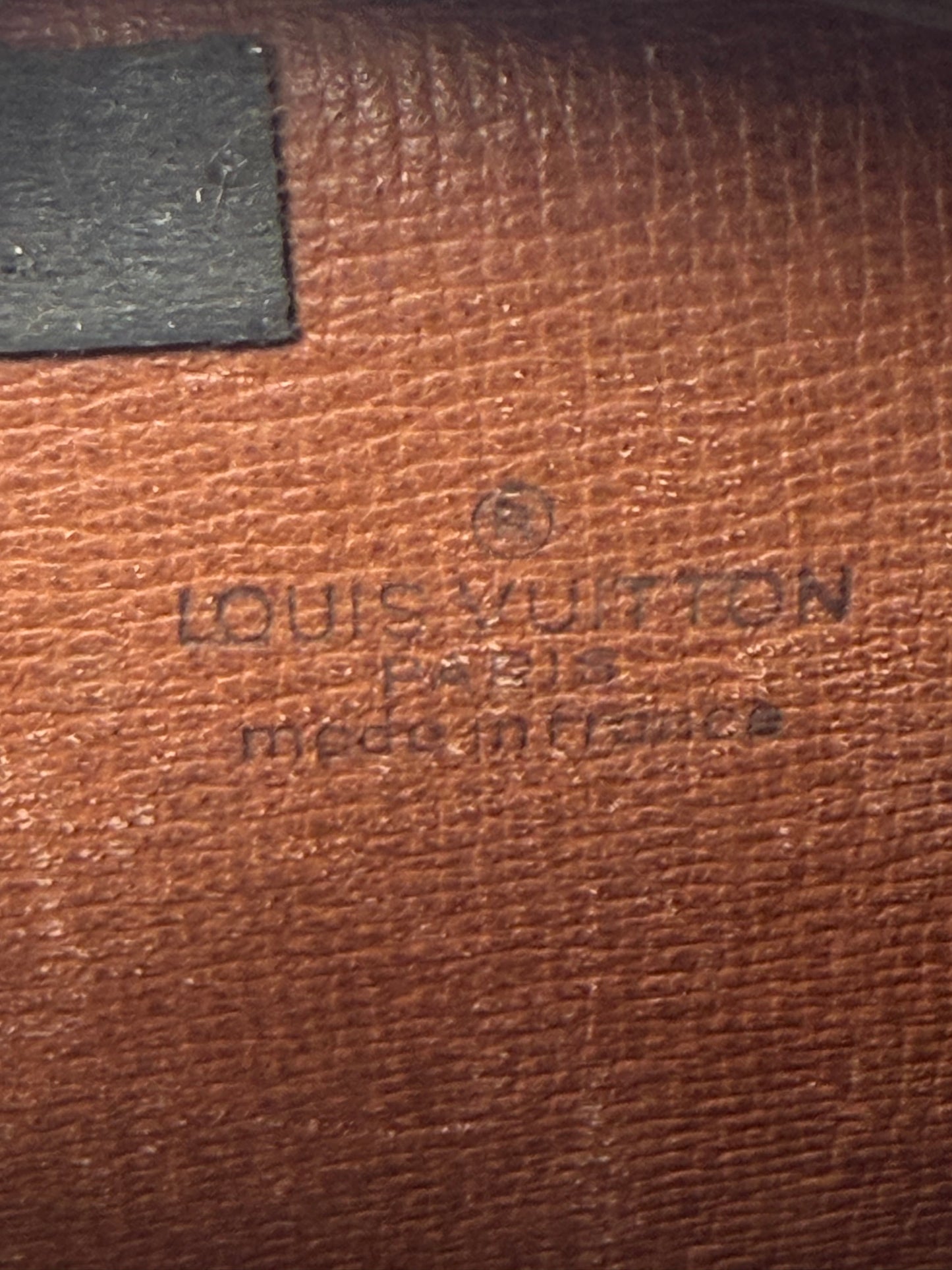 Louis Vuitton Compeigne 23 monogram clutch/pouch