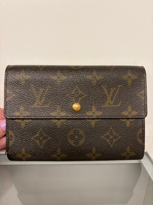 Louis Vuitton Etui papier passport monogram wallet