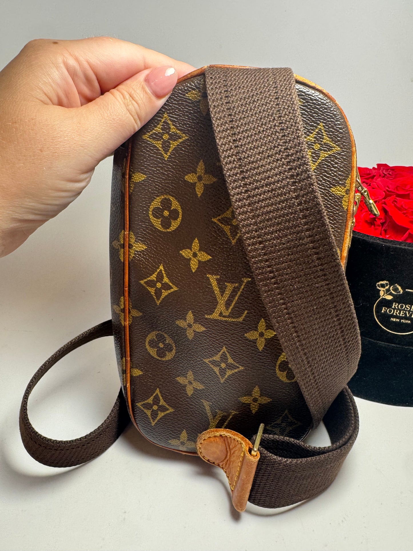 Louis Vuitton Pochette Gange Bum Bag Sling Bag Monogram Canvas