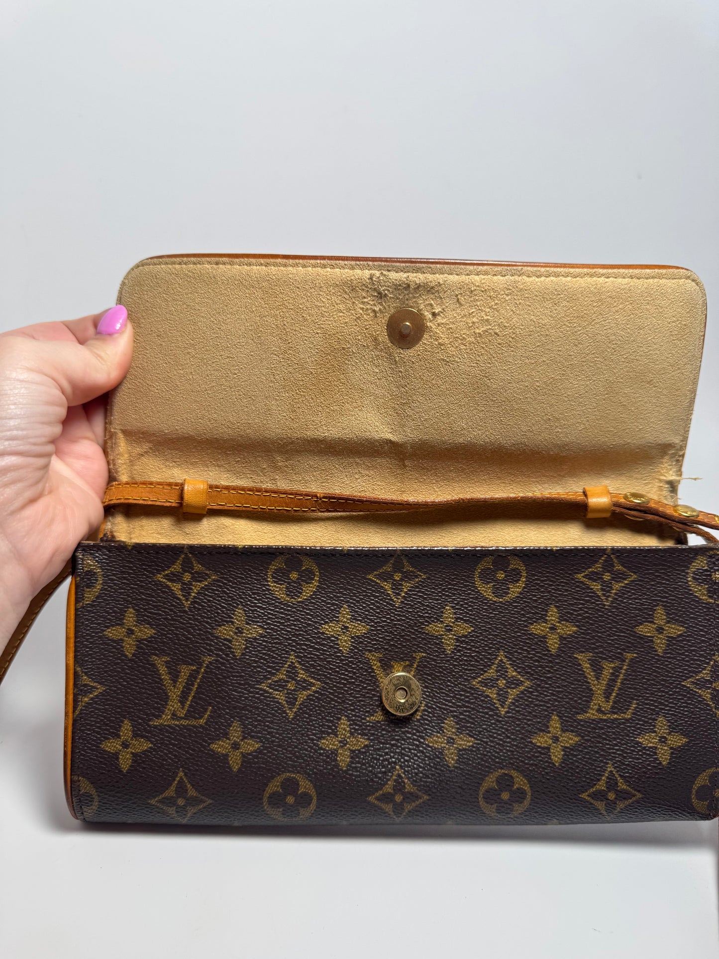 Louis Vuitton Twin Pochette GM Crossbody in Monogram | Fair Condition