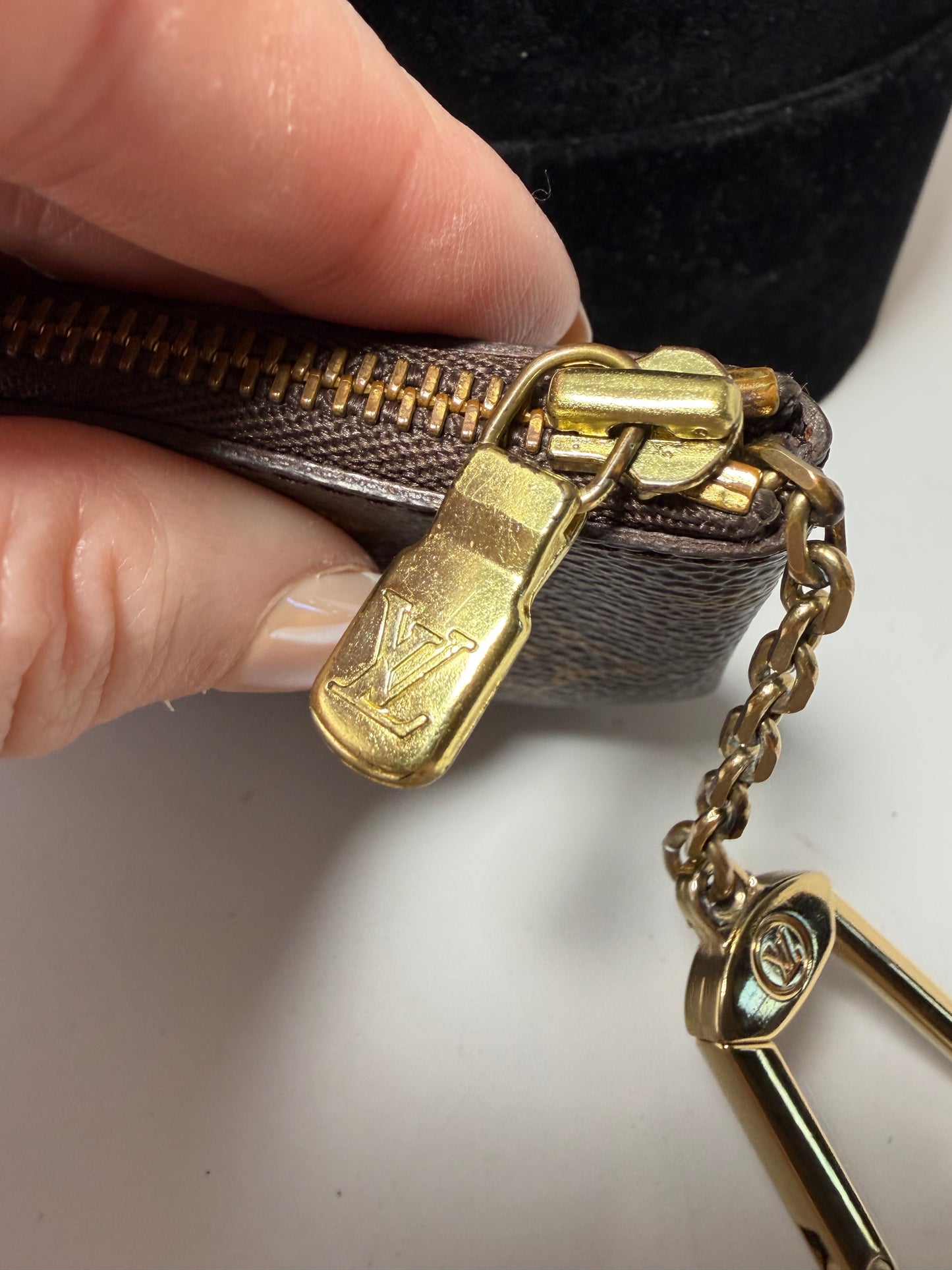 Louis Vuitton Monogram Key Pouch/Key Cles