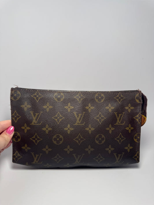 Louis Vuitton Vintage Toilette/Toiletry Pouch 20 Monogram Made in France *Rare*