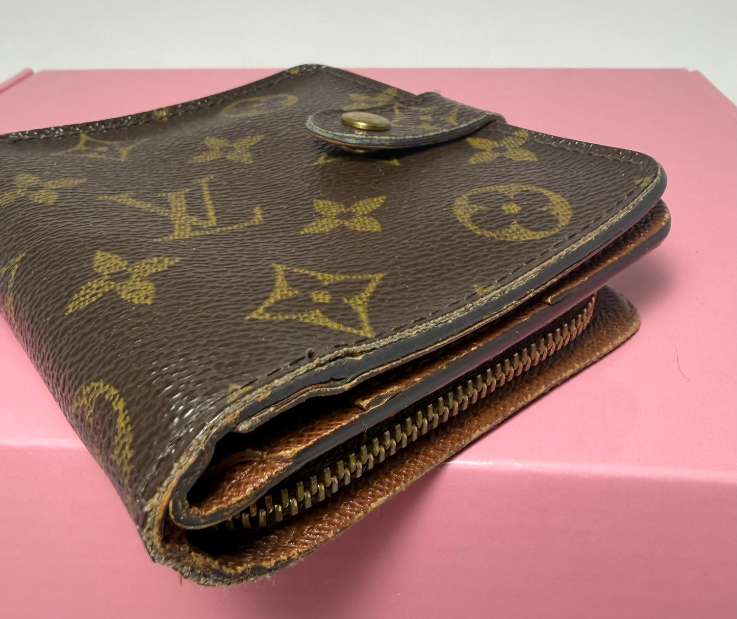 Louis Vuitton Zippy monogram compact wallet