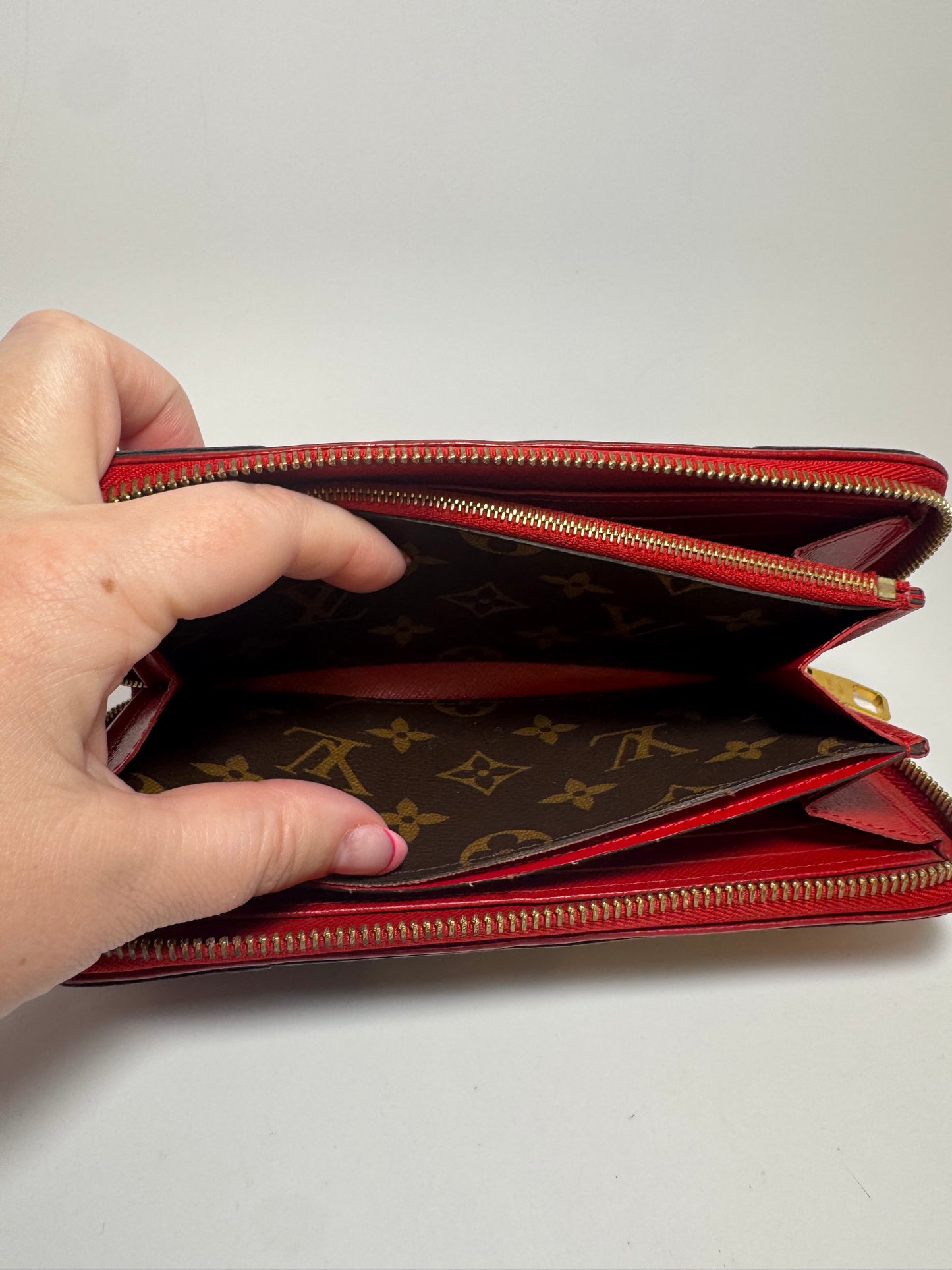 Louis Vuitton Retiro Zippy Wallet in Cerise Red Monogram