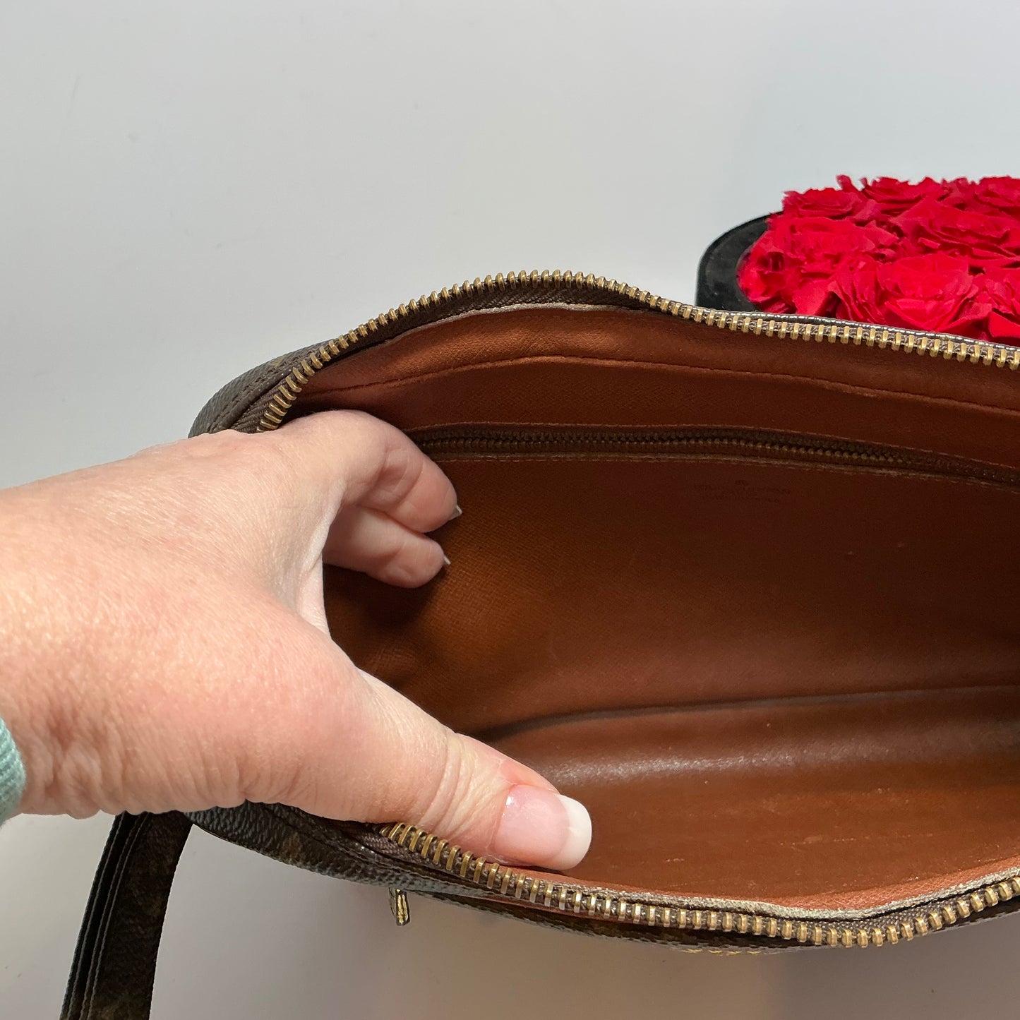 Louis Vuitton Marley Draggone Clutch Monogram Travel Bag/Clutch