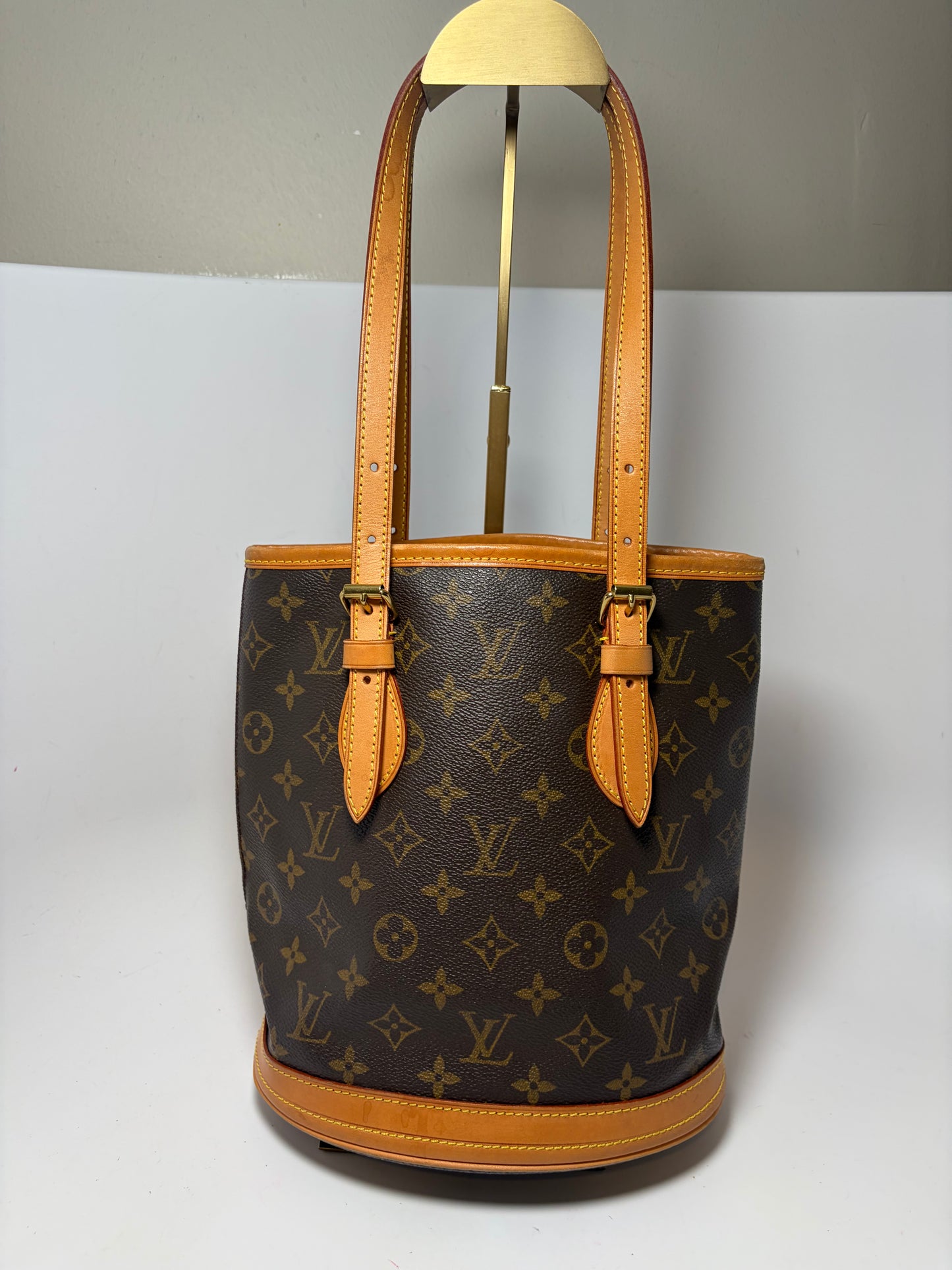 Louis Vuitton Petit Bucket PM Monogram Tote/Shoulder Bag