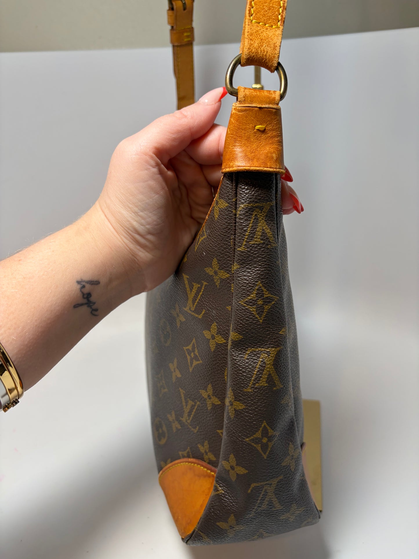 Louis Vuitton Boulogne 30 Monogram Shoulder Bag - Pre Date Code