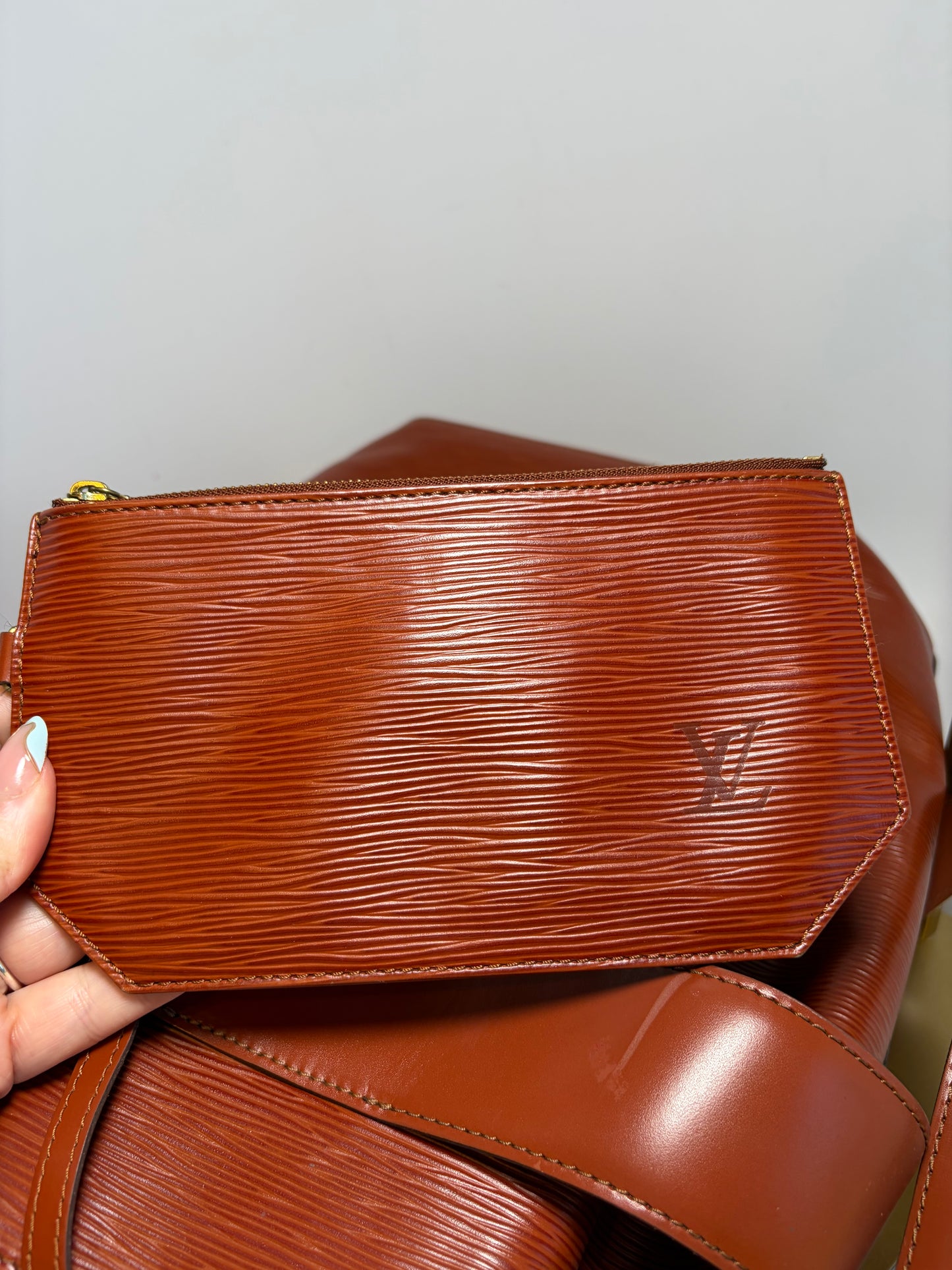 Louis Vuitton Epi Leather Sac Saint Paul GM Shoulder Bag Rouille