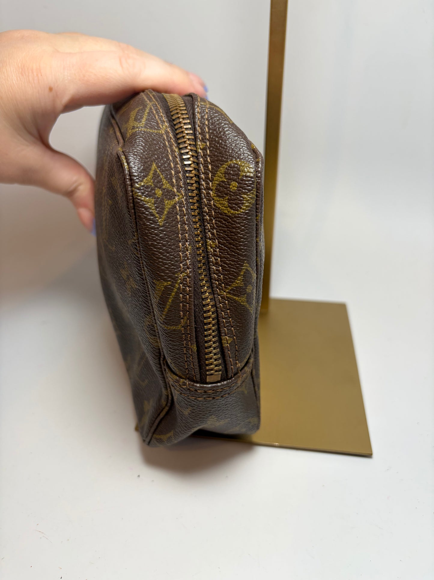 Louis Vuitton Trousse 23 Monogram Toiletry Bag/Makeup Pouch