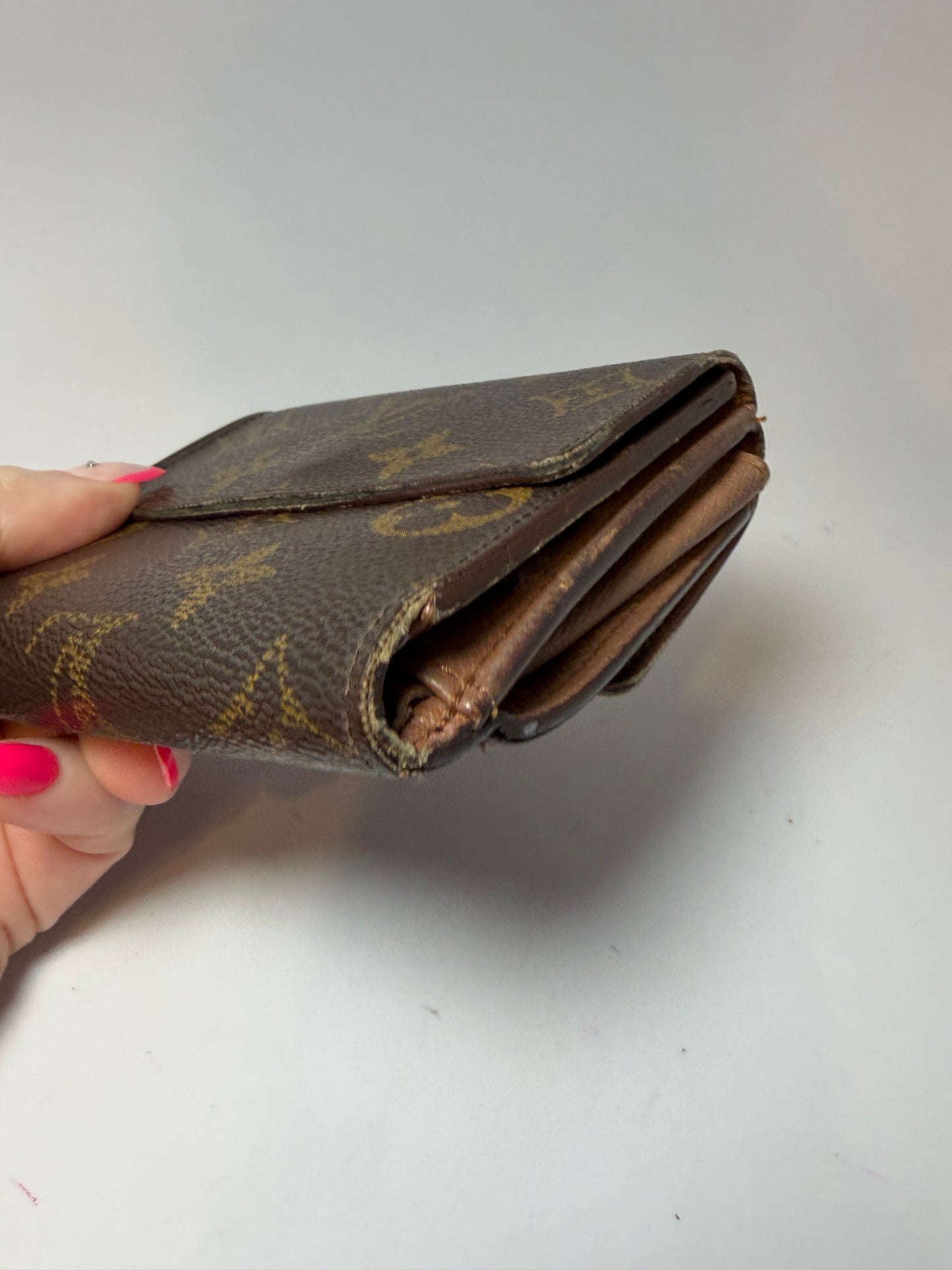 Louis Vuitton Elise Monogram Wallet