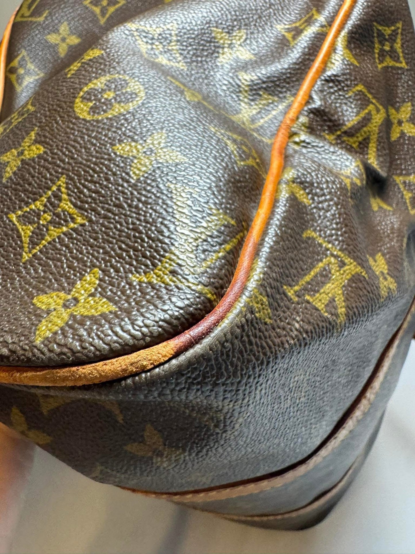 Louis Vuitton Sac souple 35 Monogram Satchel Vintage Pre Date Code