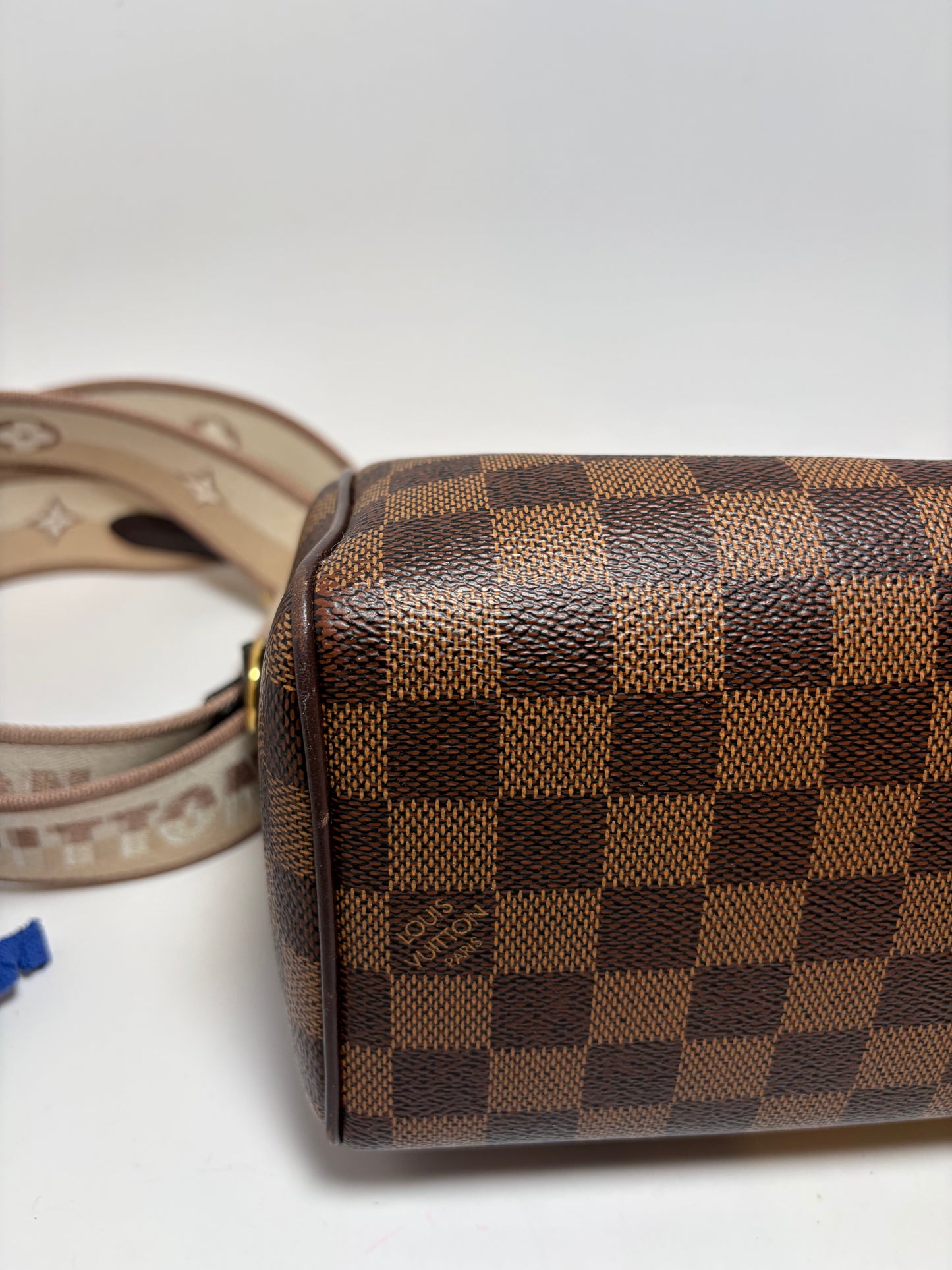 Louis Vuitton Speedy 20 Bandouliere Damier Ebene w/COA, dust bag & box