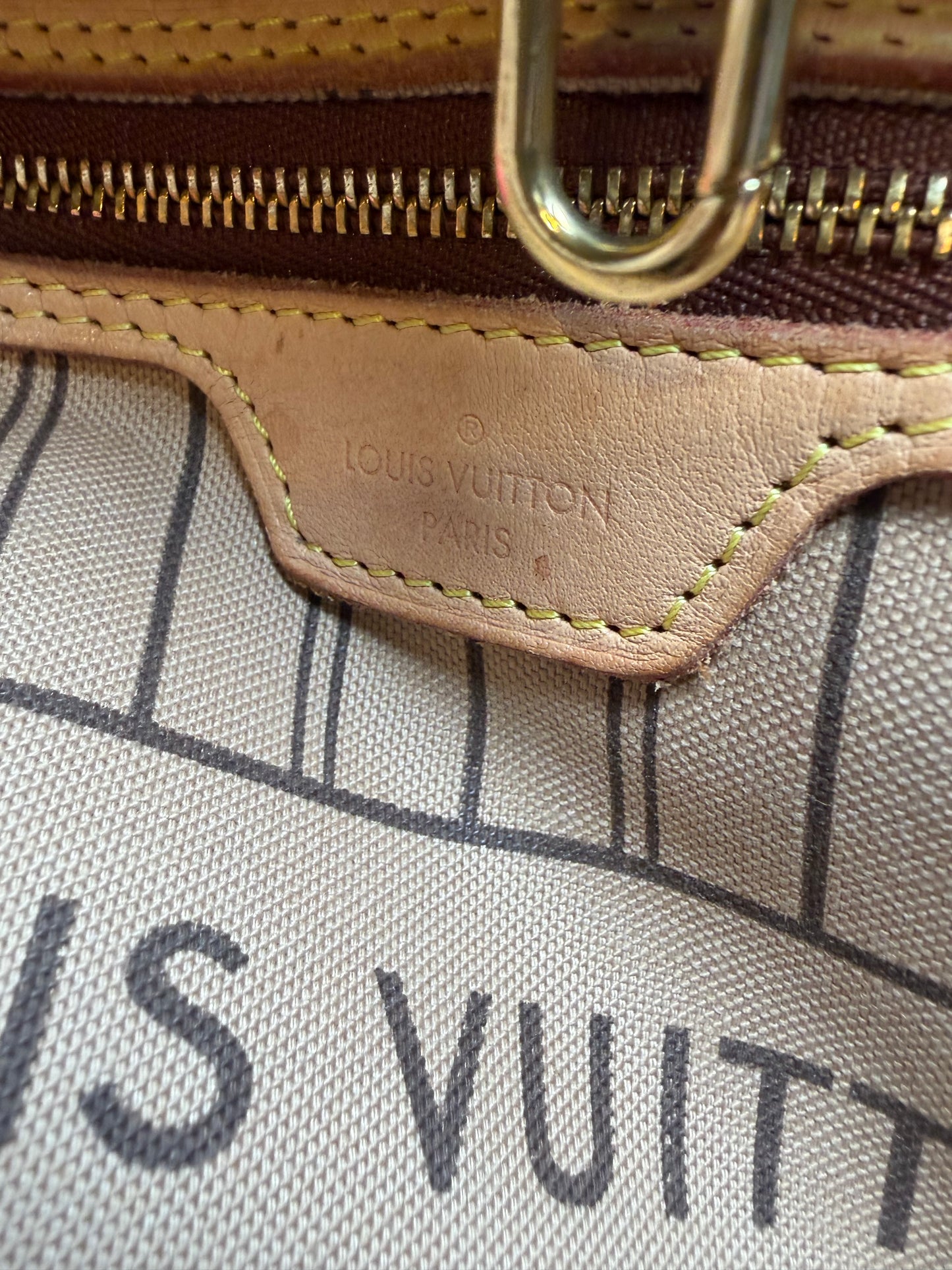 Louis Vuitton Neverfull MM Monogram Tote w/COA