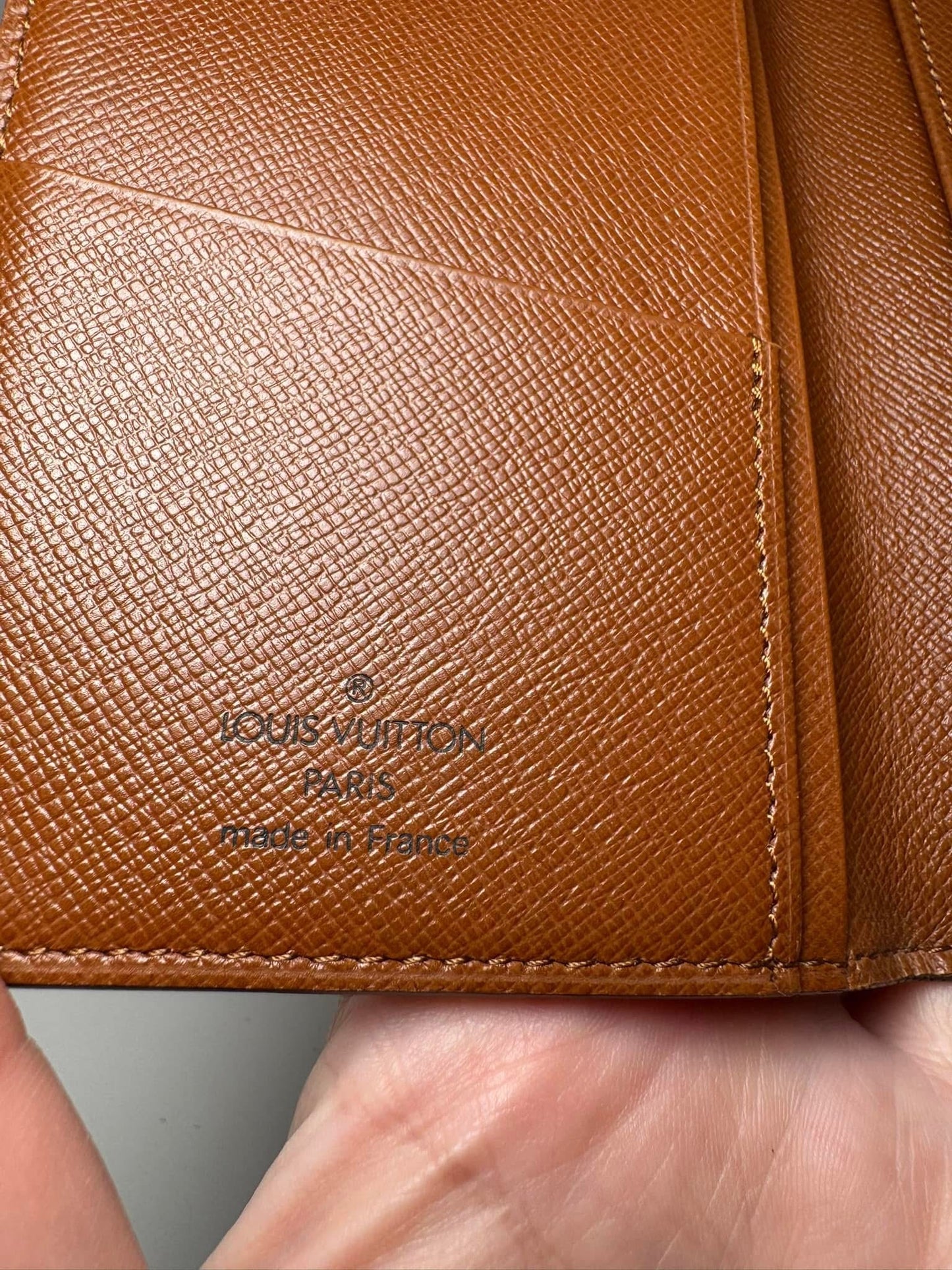 Louis Vuitton Monogram Porte Valeurs Cartes Card Wallet / Passport Cover