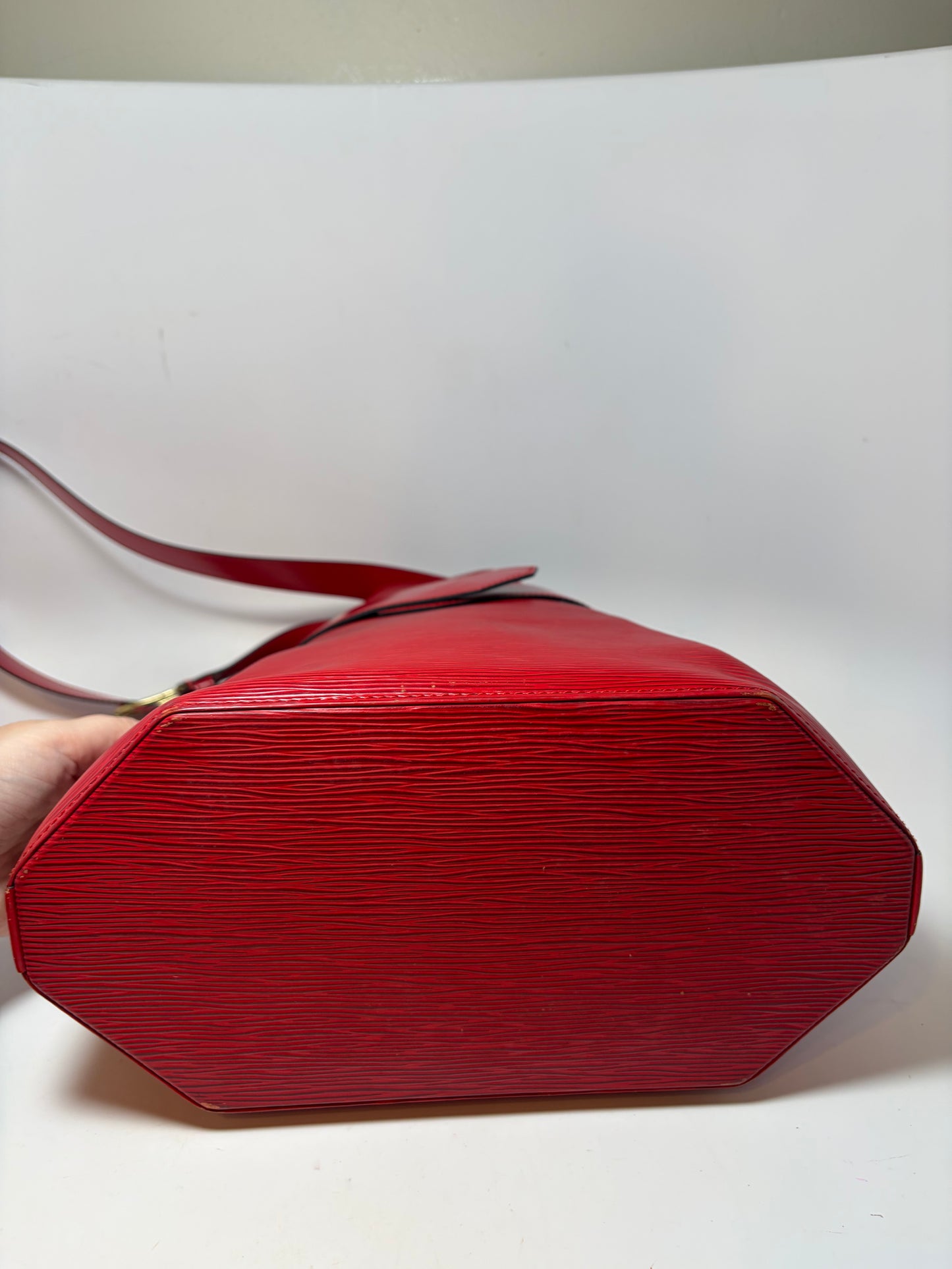 Louis Vuitton Sac D’Epaule GM Castillan Red Epi Leather Shoulder Bag