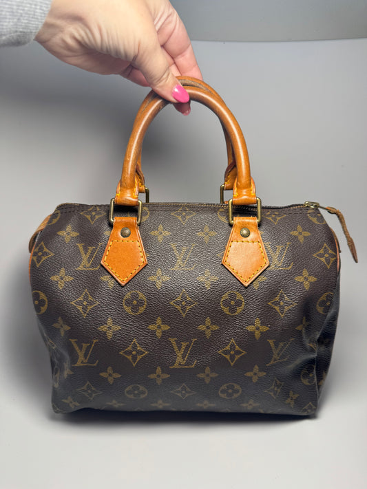 Louis Vuitton Speedy 25 Monogram
