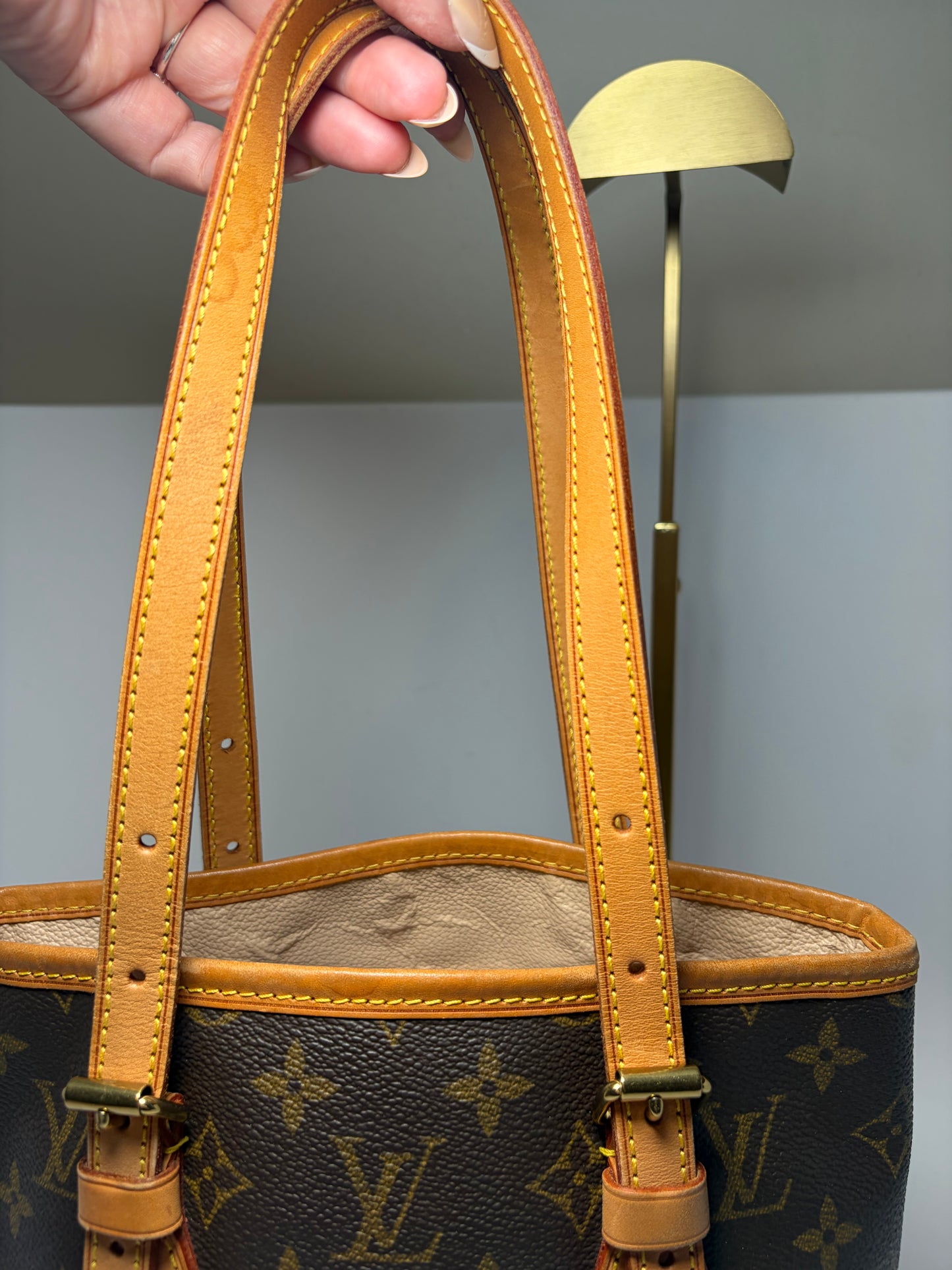 Louis Vuitton Petit Bucket PM Monogram Tote/Shoulder Bag
