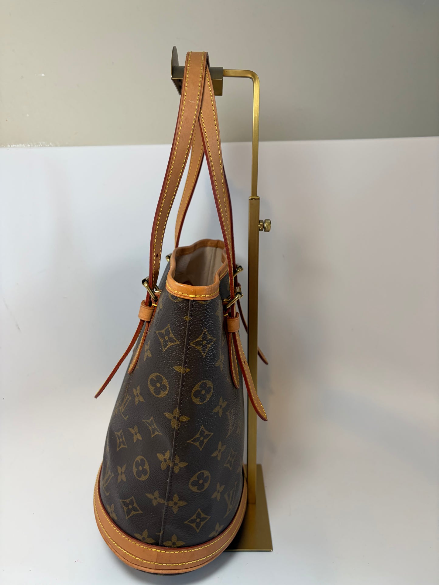 Louis Vuitton Petite Bucket Bag PM Monogram Tote/Shoulder Bag