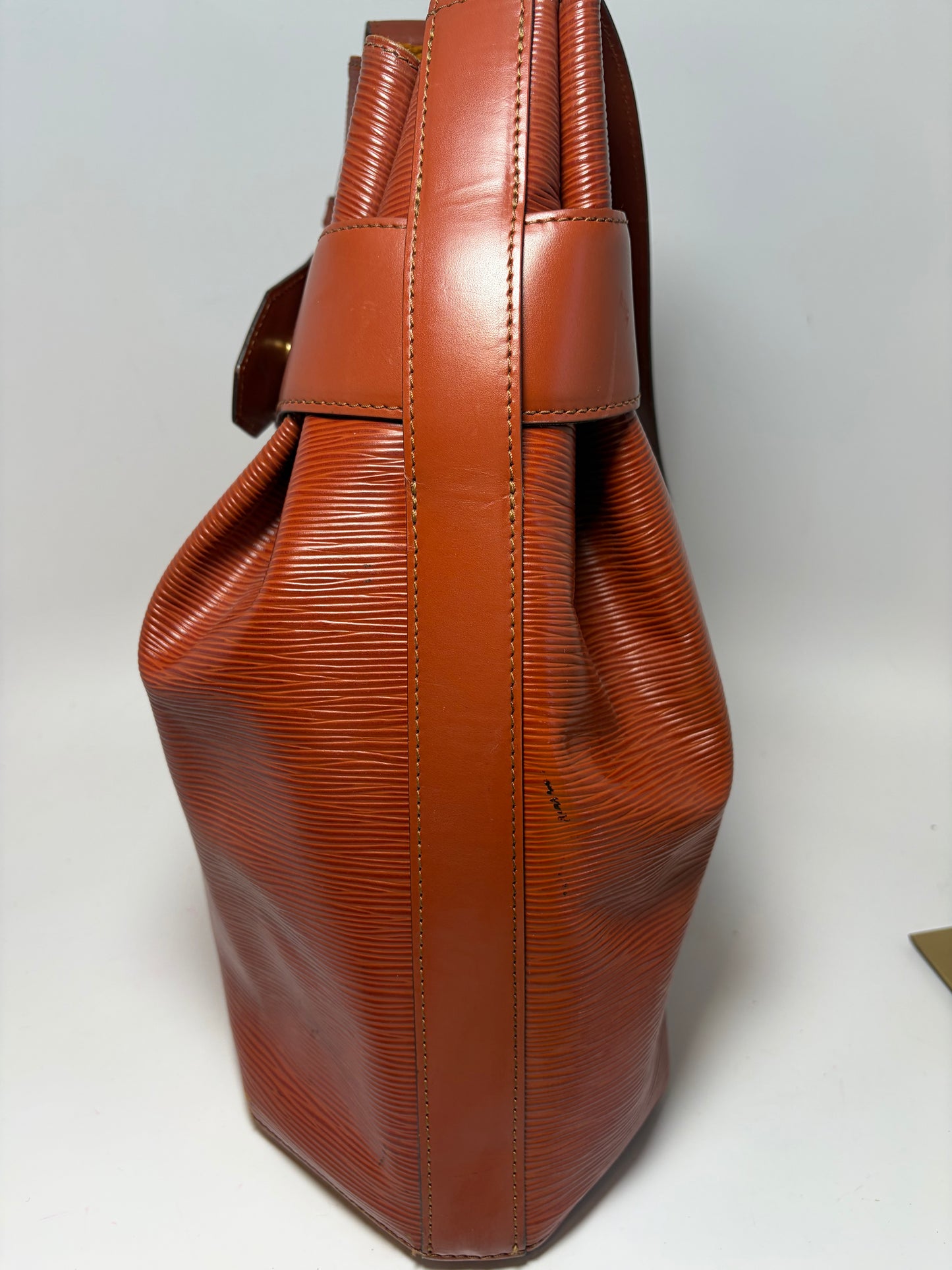 Louis Vuitton Epi Leather Sac Saint Paul GM Shoulder Bag Rouille