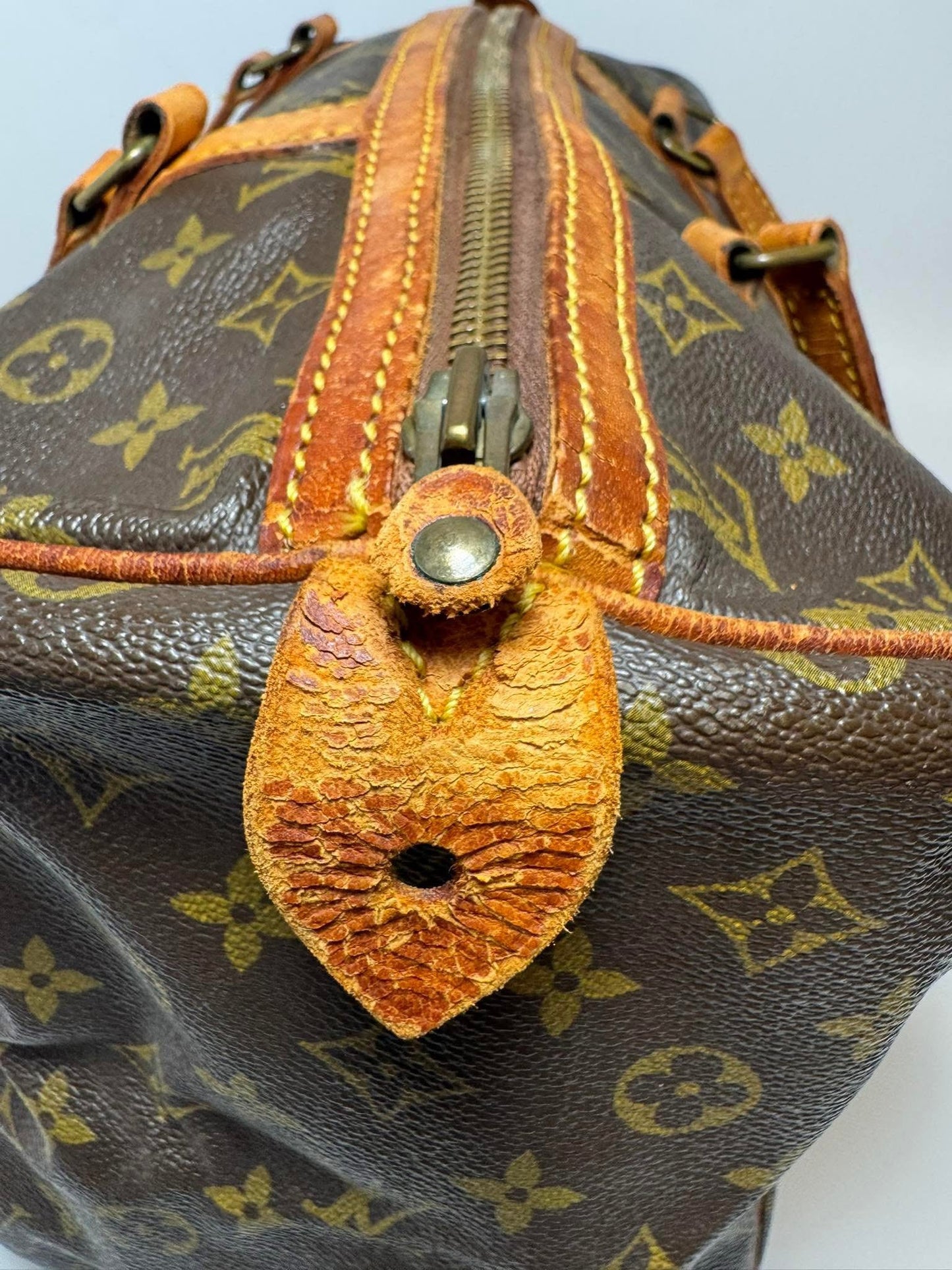 Louis Vuitton Sac souple 35 Monogram Satchel Vintage Pre Date Code