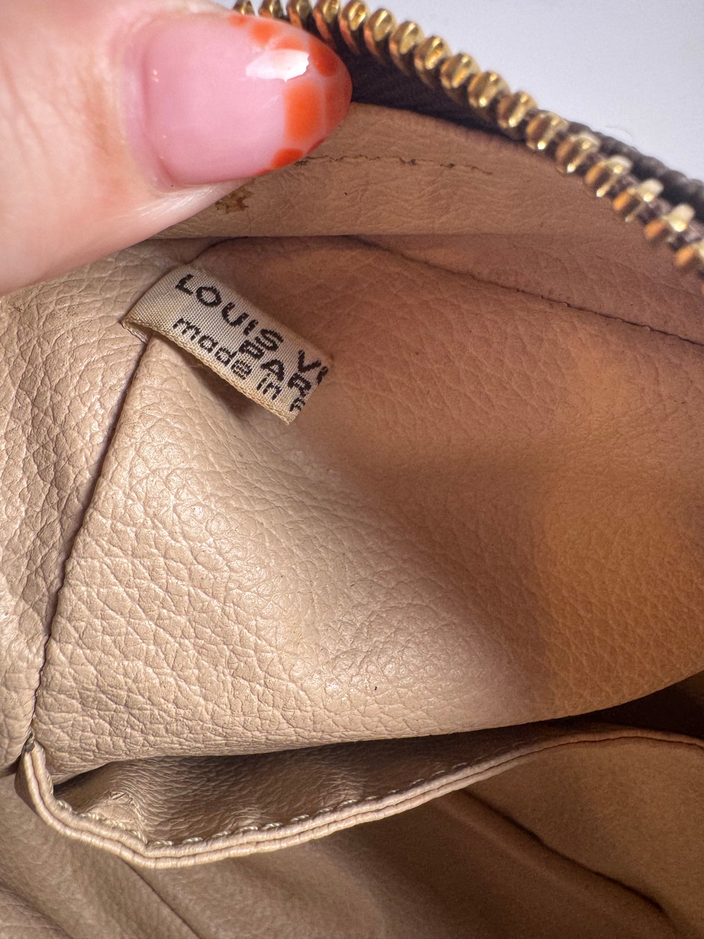 Louis Vuitton Trousse 28 Monogram Makeup Bag/Pouch