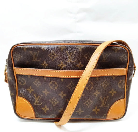 Louis Vuitton Trocadero 27 Monogram Crossbody