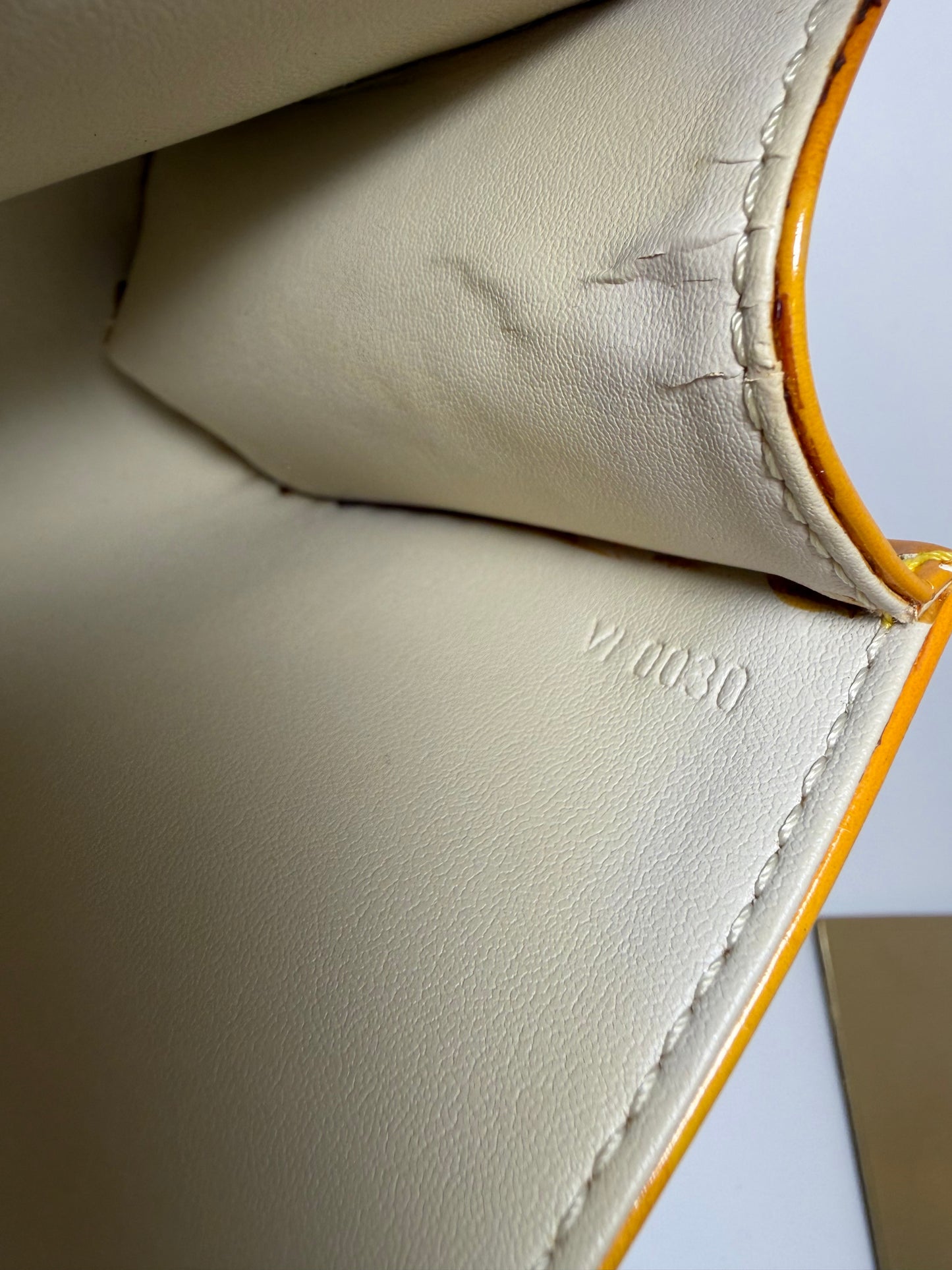 Louis Vuitton Monogram Vernis Fleurs Pochette Vintage Crossbody