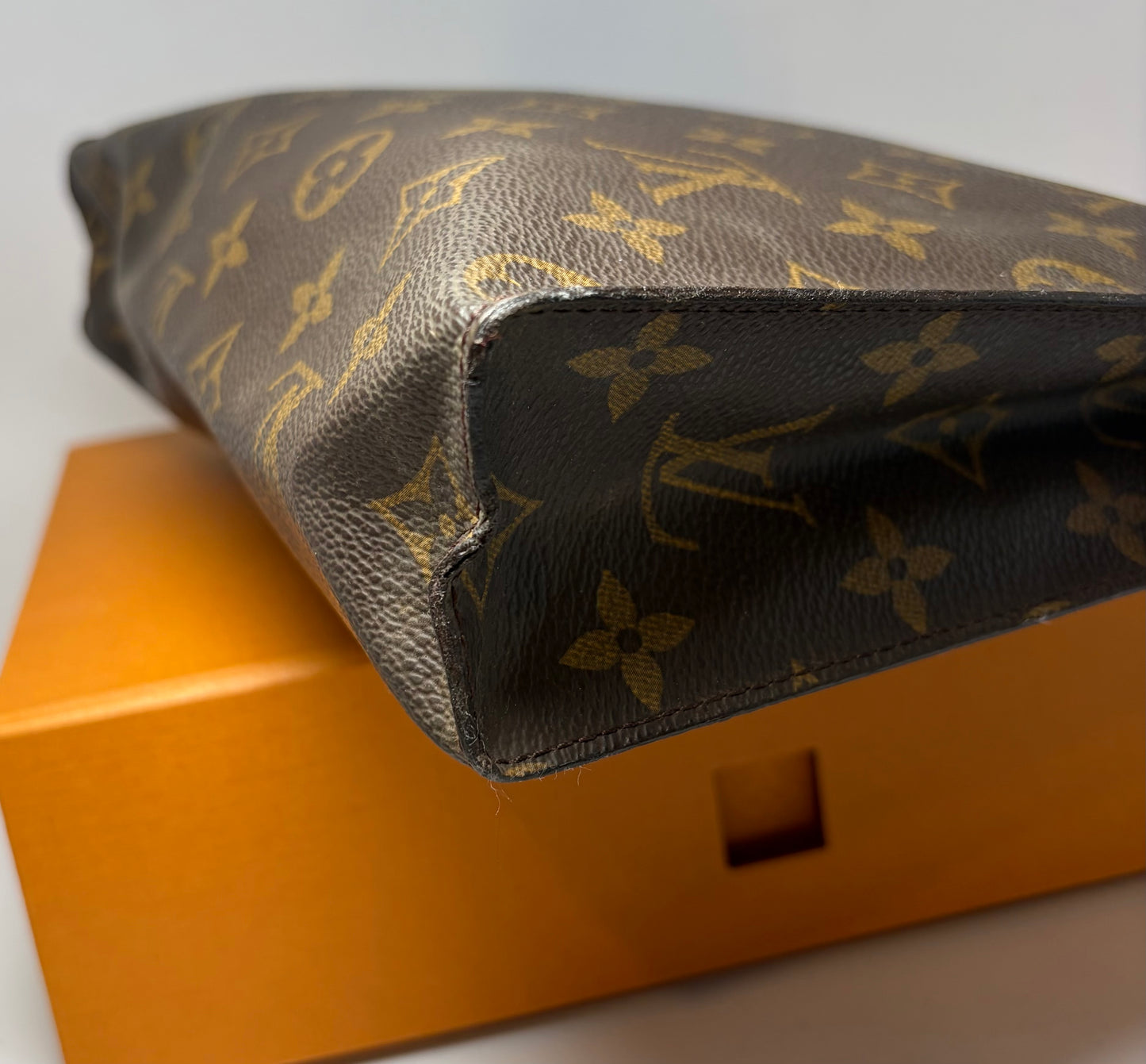 Louis Vuitton Toiletry Pouch 26 Monogram