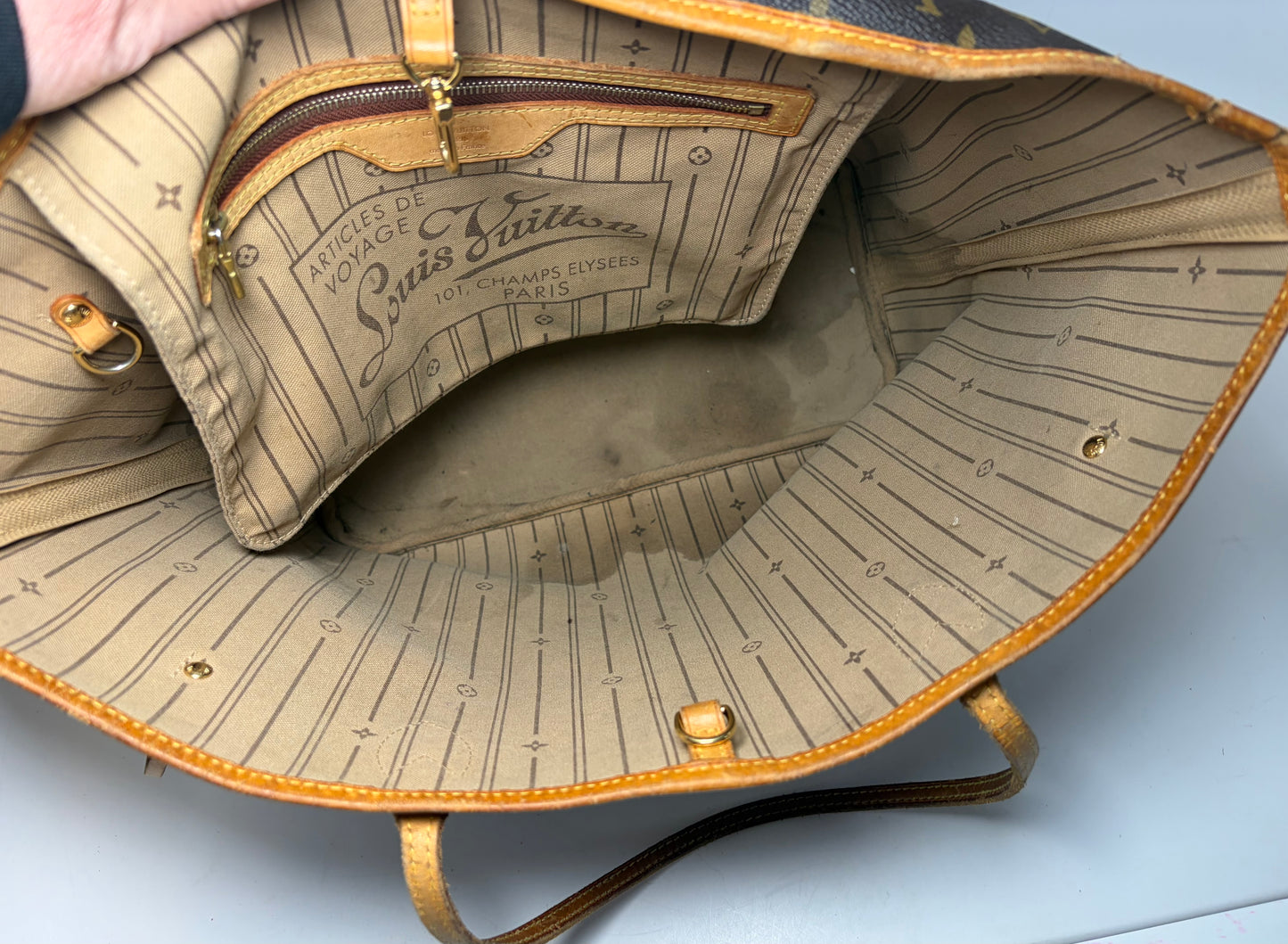 Louis Vuitton Monogram Neverfull MM Tote