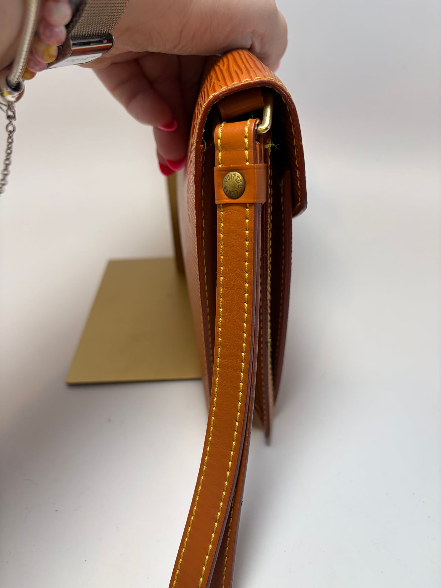 Louis Vuitton Pochette Sellier Draggone Clutch/Wristlet Cognac Epi Leather