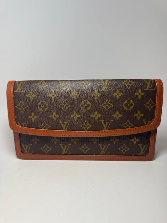 Louis Vuitton Pochette Dame Clutch GM Monogram