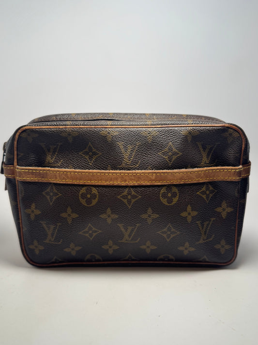 Louis Vuitton Compeigne 23 Monogram Clutch/Toiletry Cosmetic Bag
