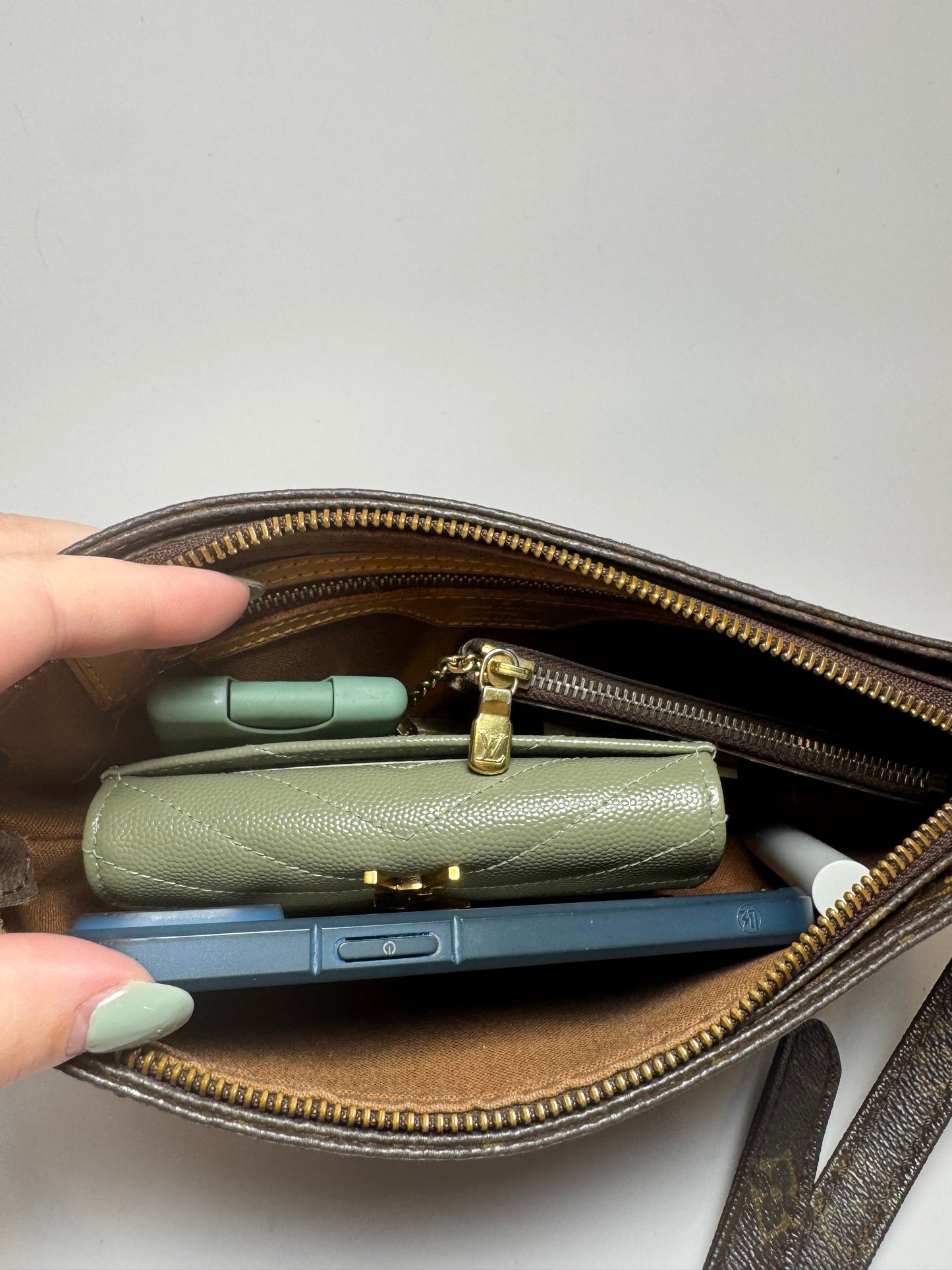 Louis Vuitton Monogram Trotteur Crossbody- Made in June 2002 in France