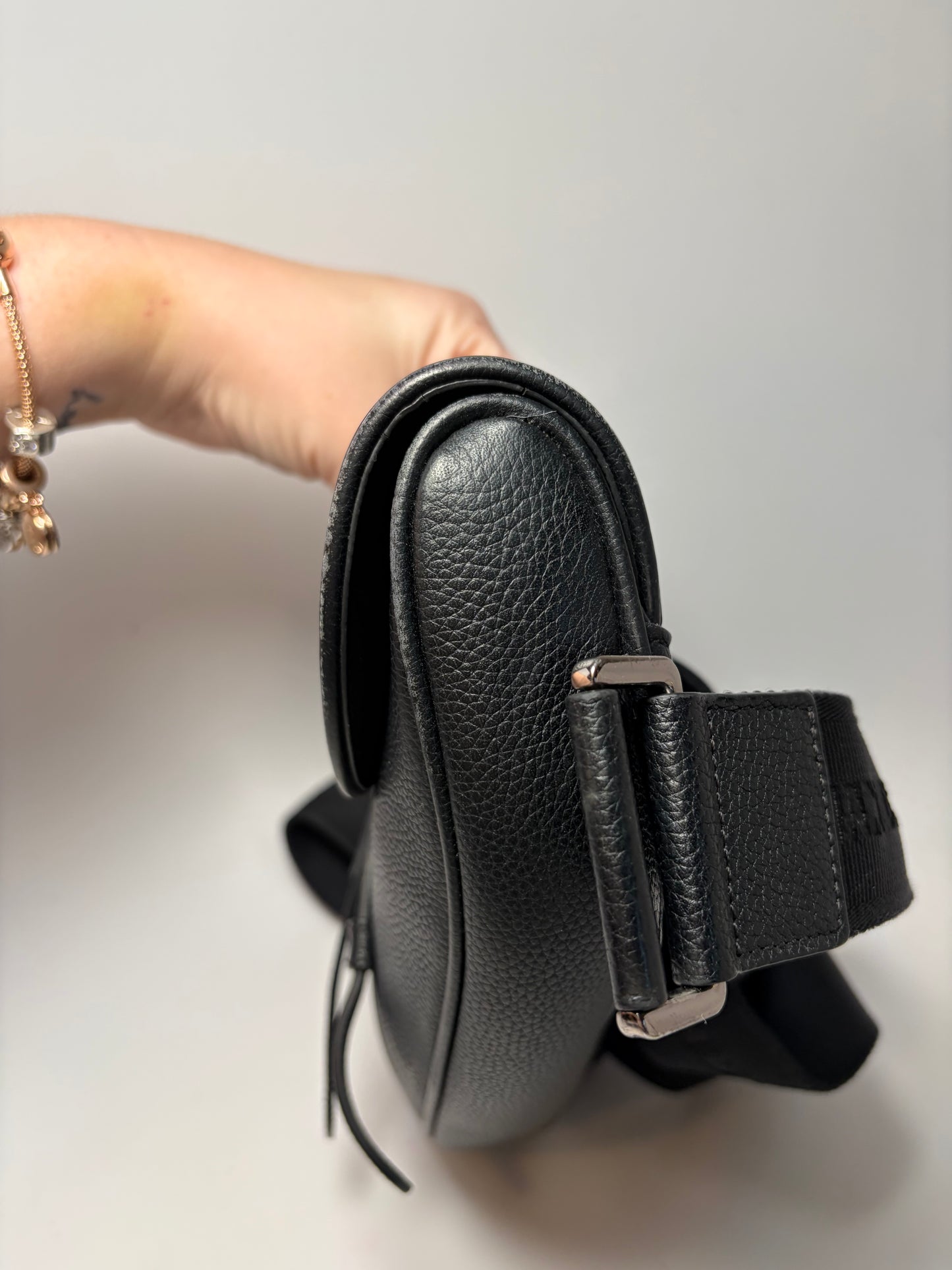 Christian Dior Black Leather Waist Bag/Crossbody Dior x Shawn Stussy Saddle Bag with Graffiti Logo Unisex