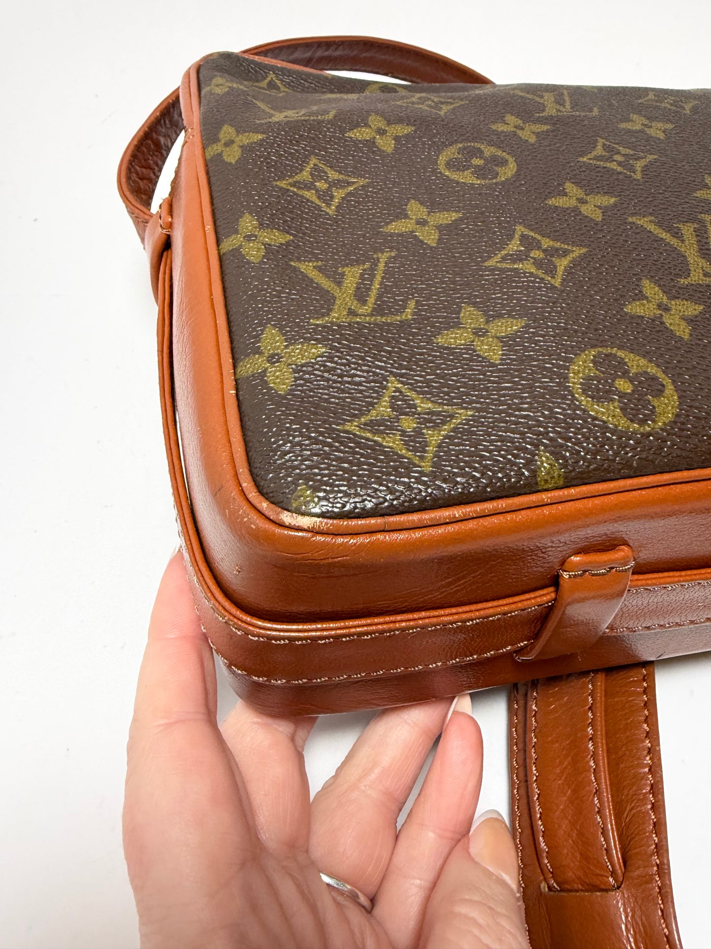 Louis Vuitton Sac Bandoulière Monogram Pre Date Code Shoulder Bag