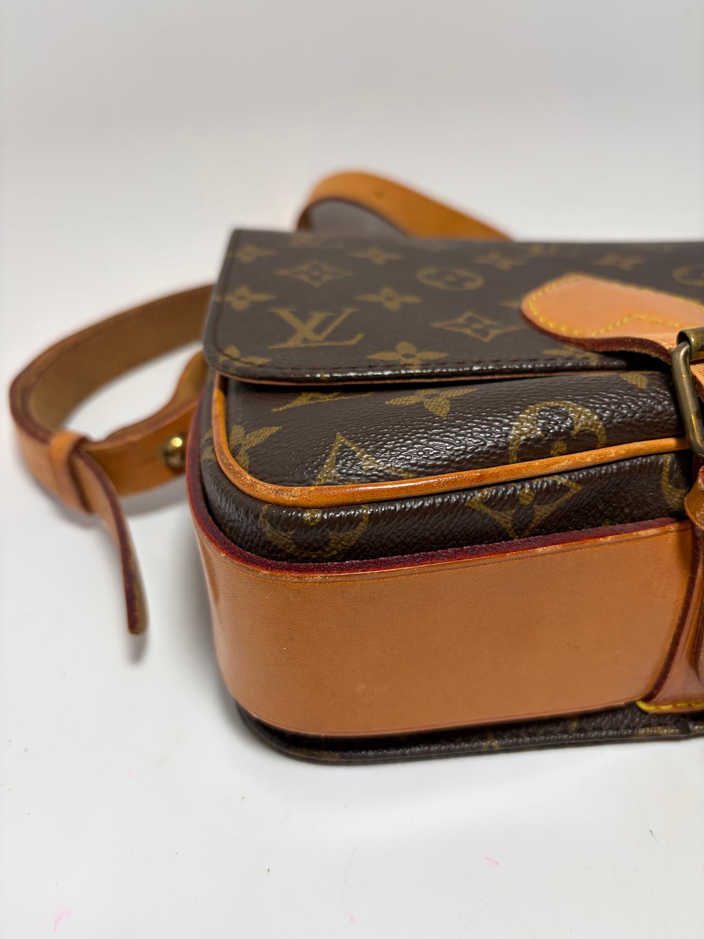 Louis Vuitton Cartouchière MM Monogram Crossbody/Shoulder Bag