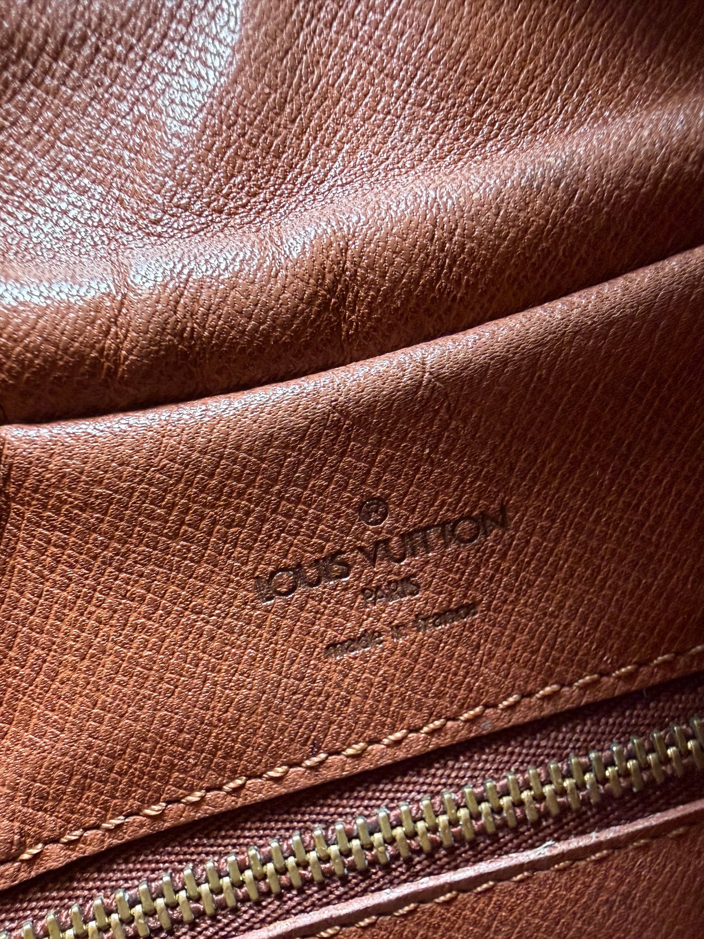 Louis Vuitton Boulogne 30 Monogram Shoulder Bag - Pre Date Code