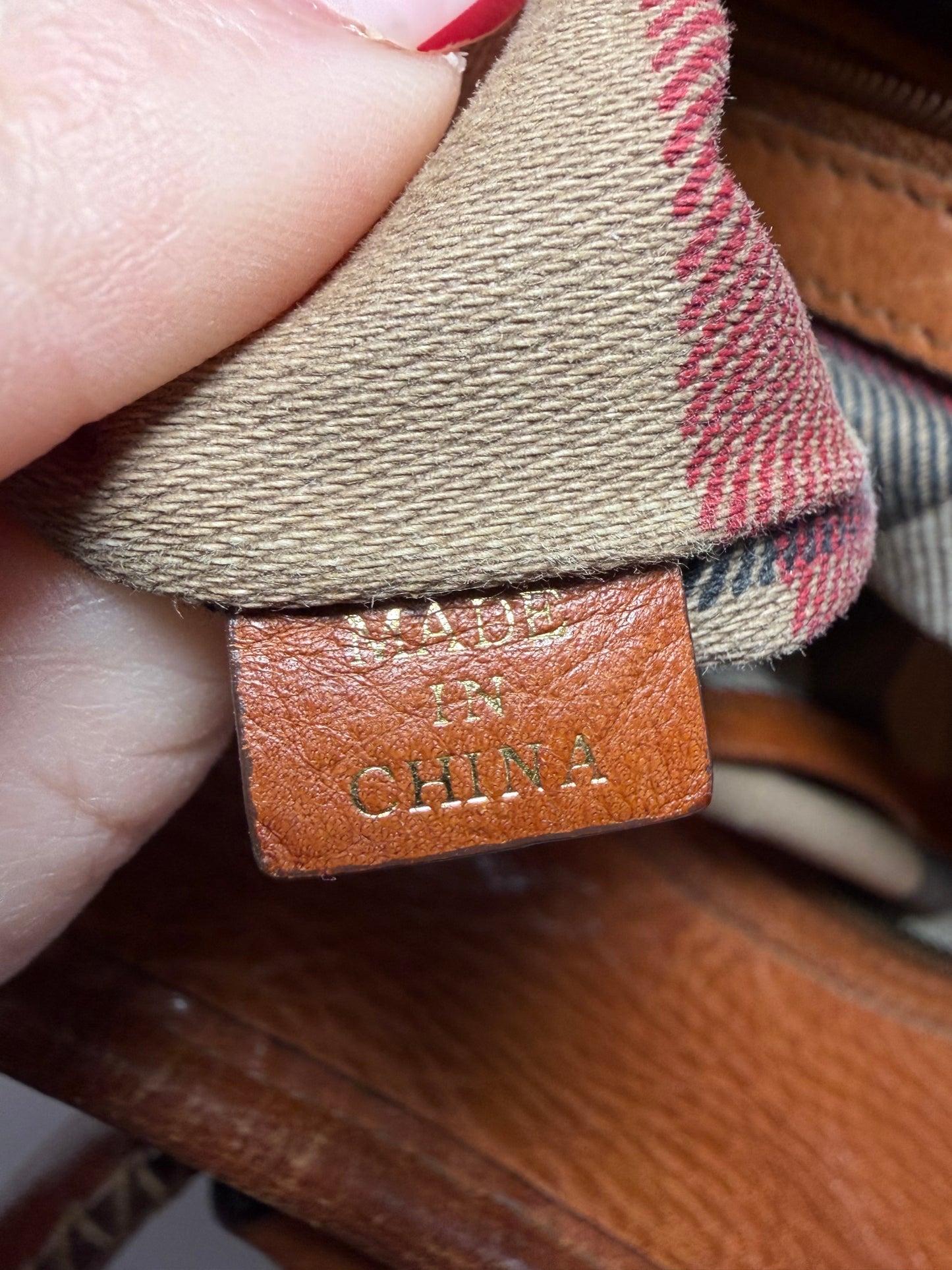 Burberry Large Pebbled Leather Tote W/Plaid Check Interior