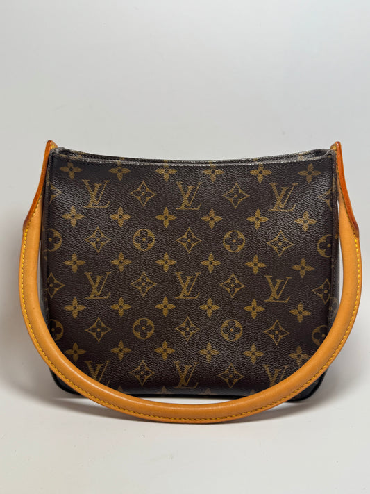 Louis Vuitton Looping MM Monogram Shoulder Bag